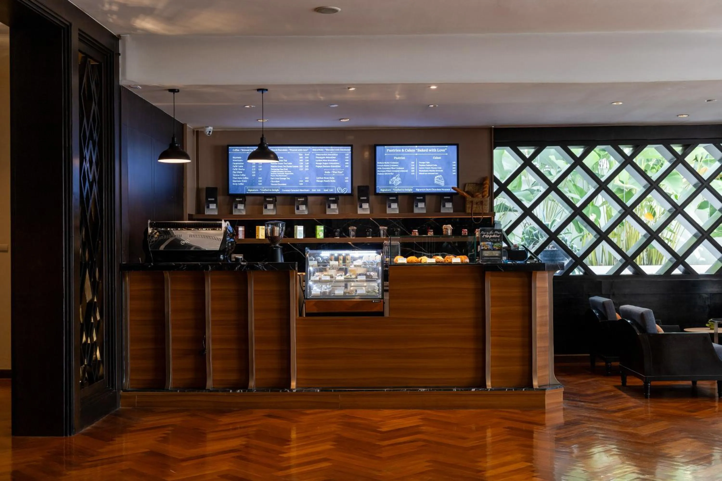 Restaurant/places to eat in Mövenpick Hotel Sukhumvit 15 Bangkok