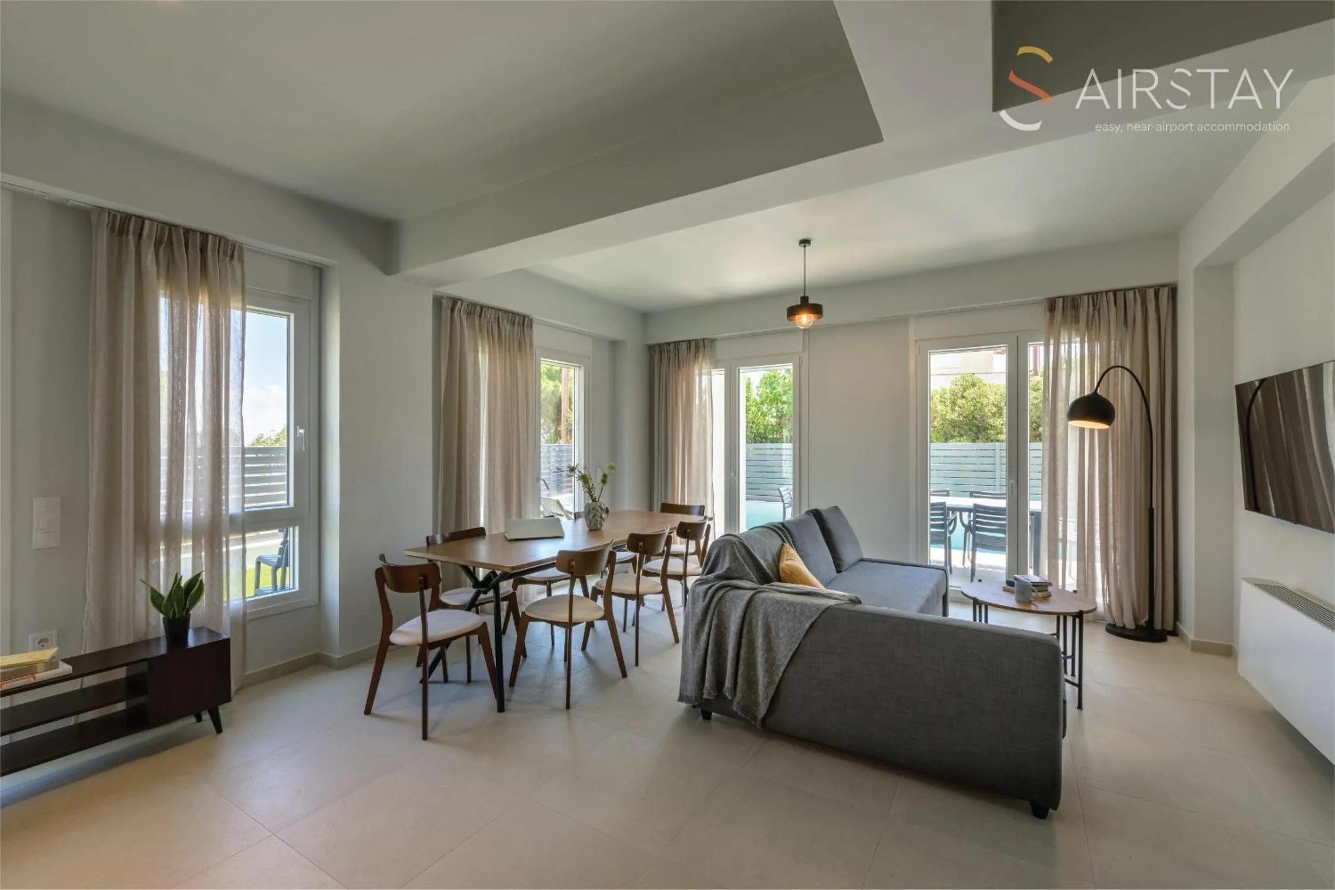 Komos Villas Airport by Airstay