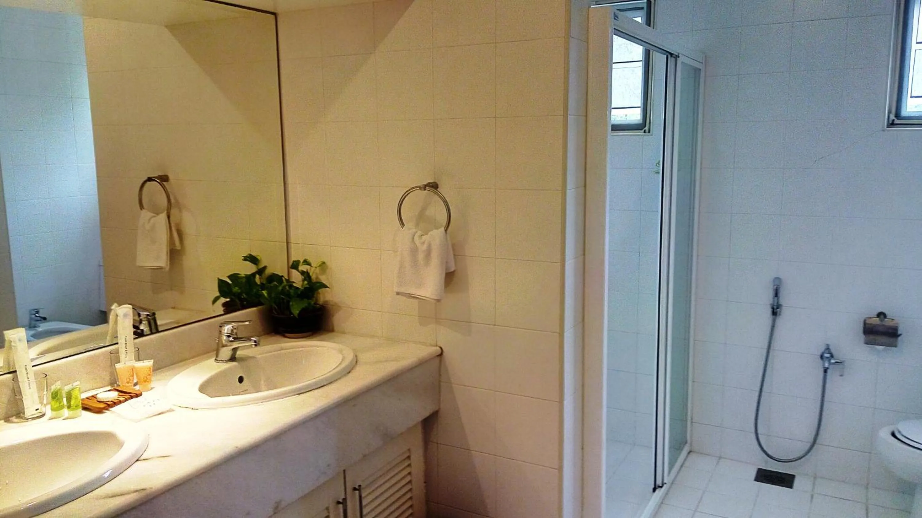 Bathroom in 5 Twenty @ Ampang Hilir