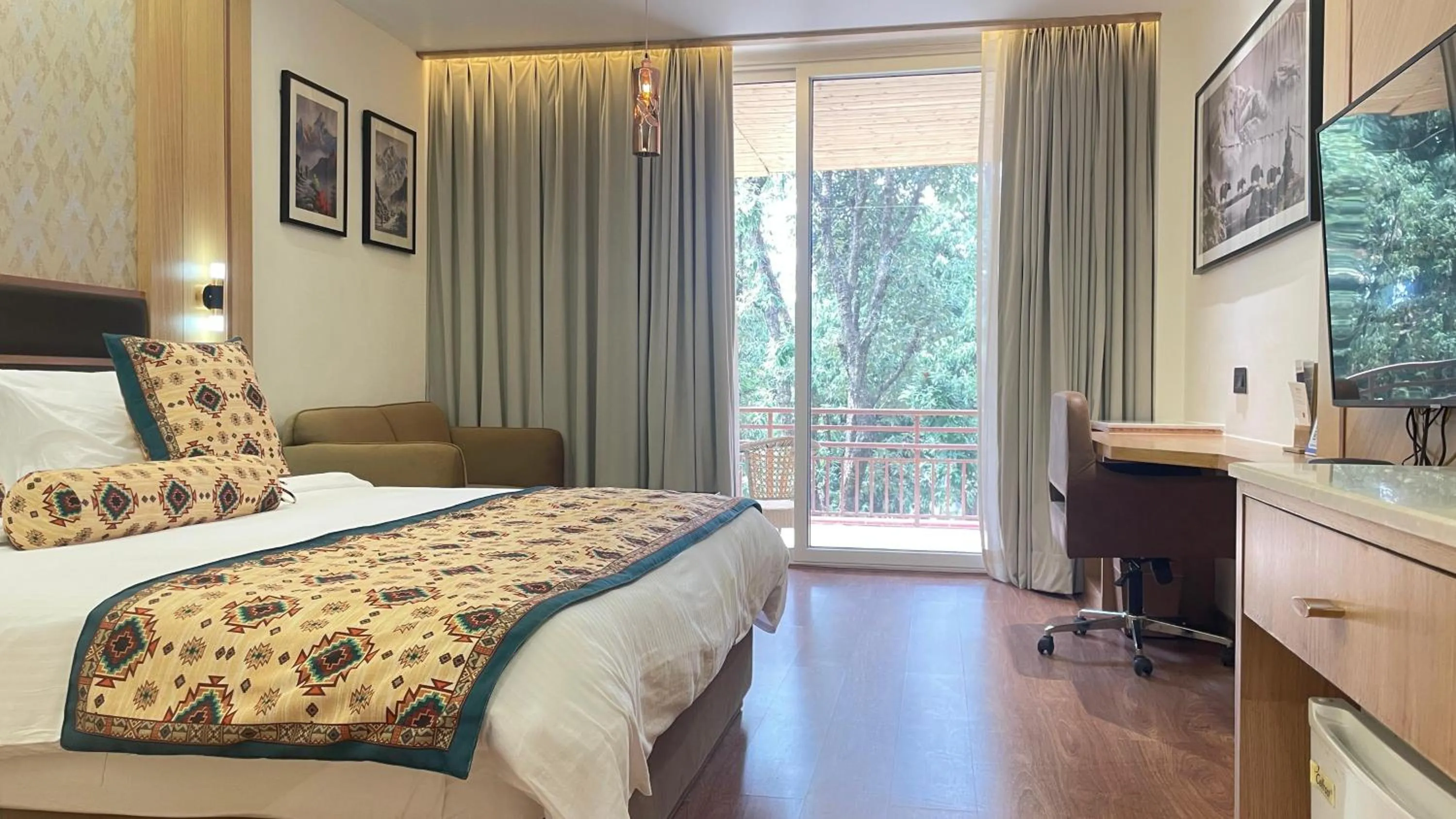 Bed in Fortune Park Moksha, Mcleodganj - Member ITC Hotels' Group