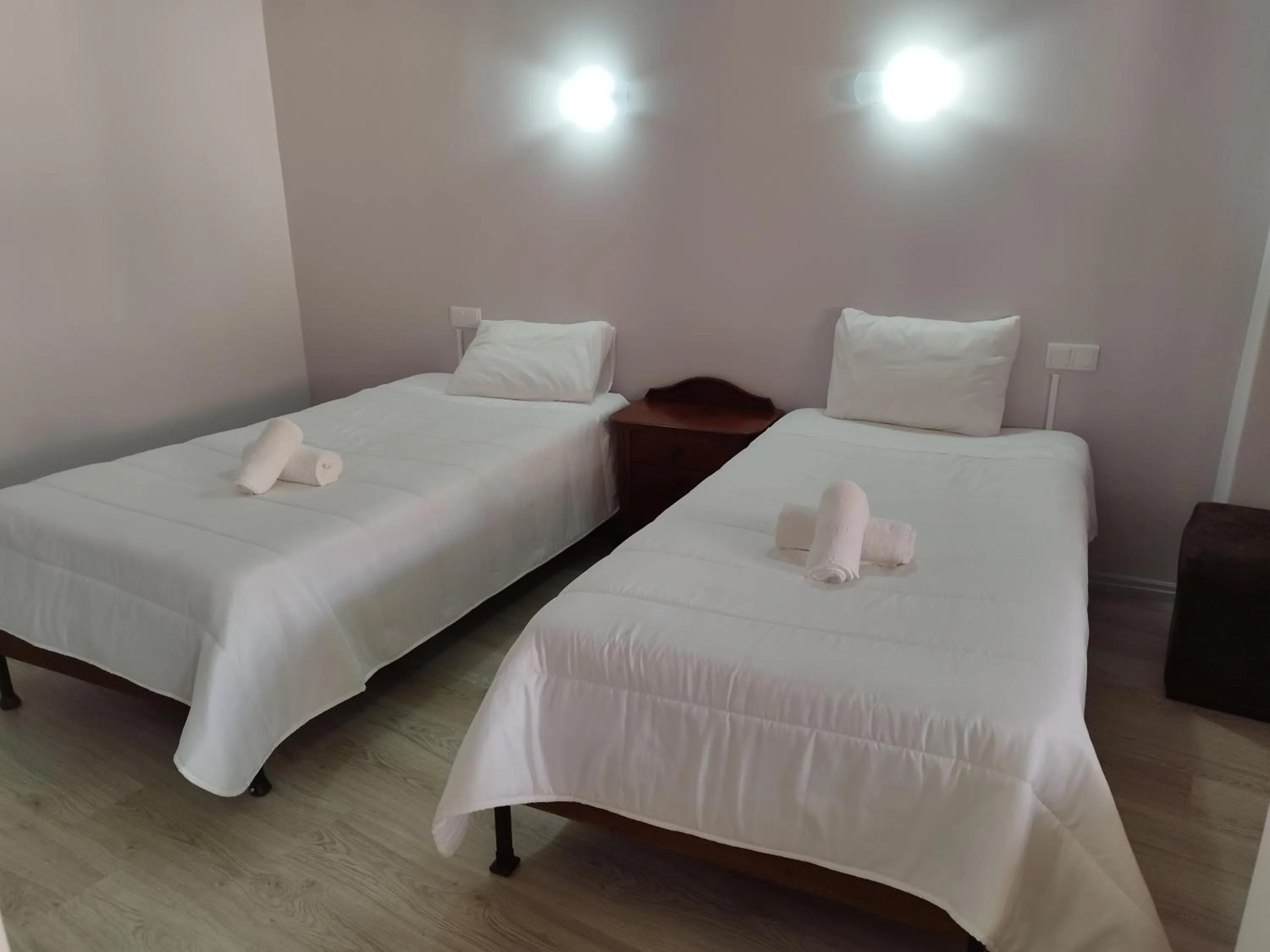 Bedroom, Bed in Alojamento Central II