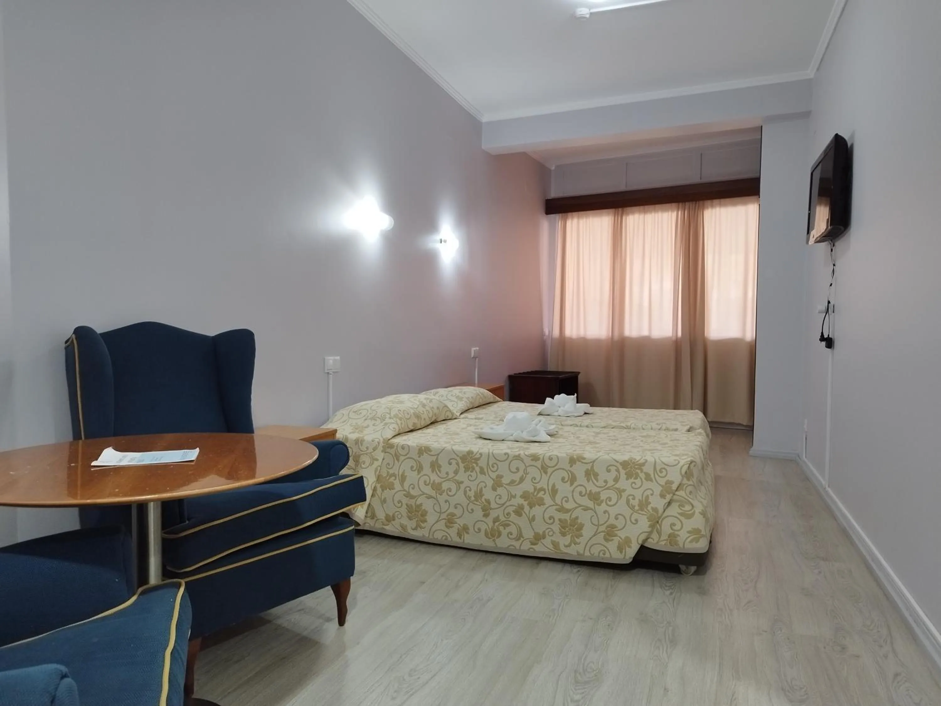 Bedroom, Bed in Alojamento Central II