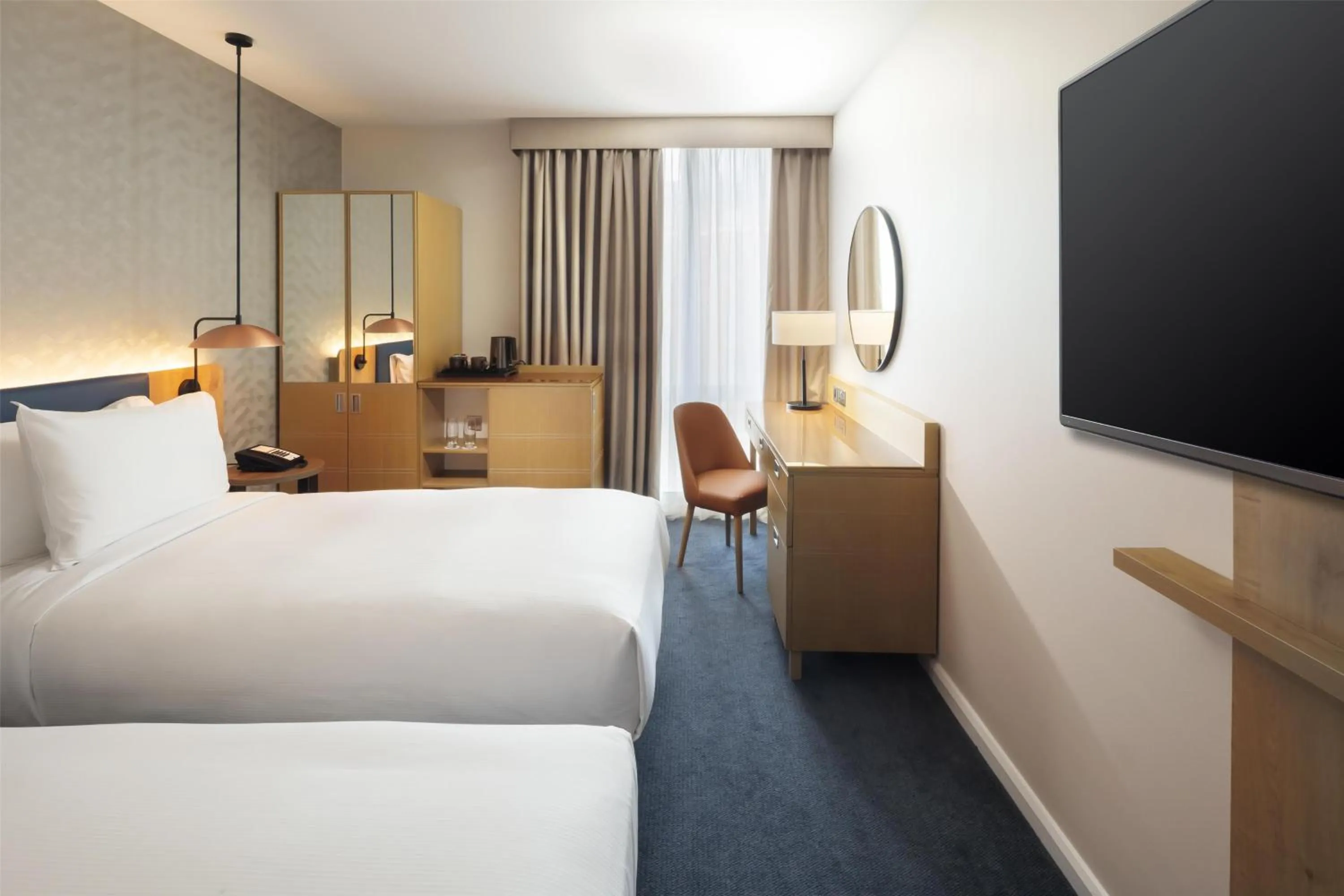 Bed in Hilton Garden Inn Bristol City Centre