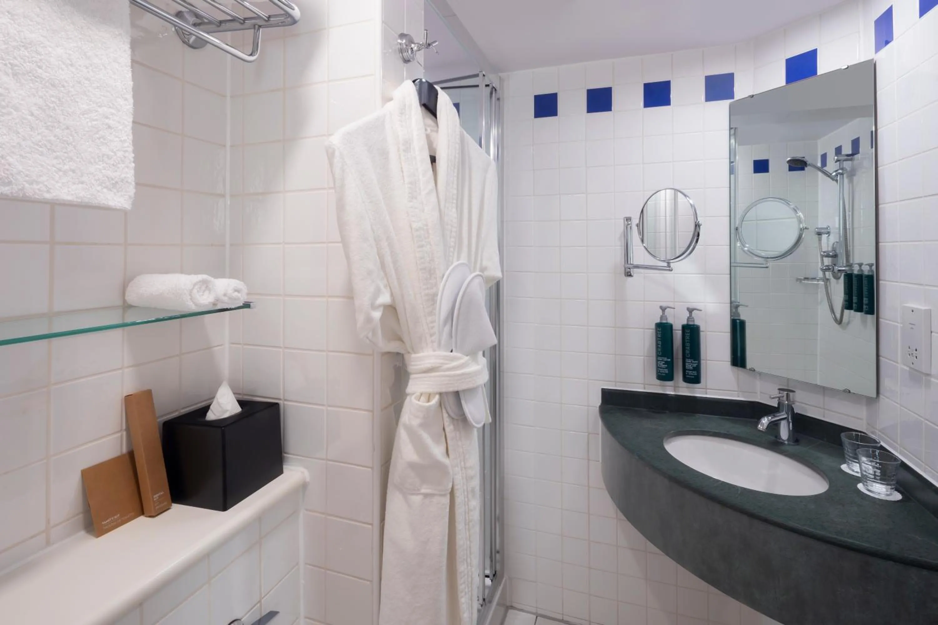 Bathroom in Hilton Garden Inn Bristol City Centre