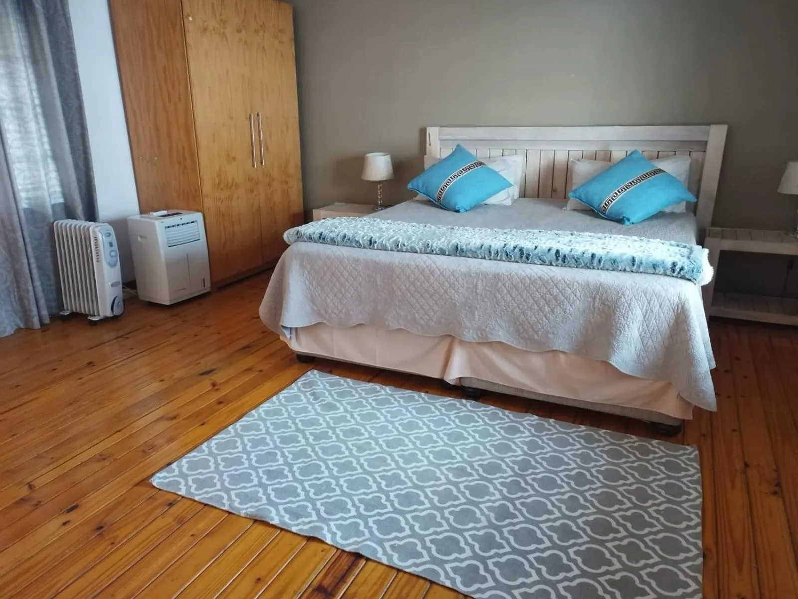 Bed in Six Valk Avenue Guest House