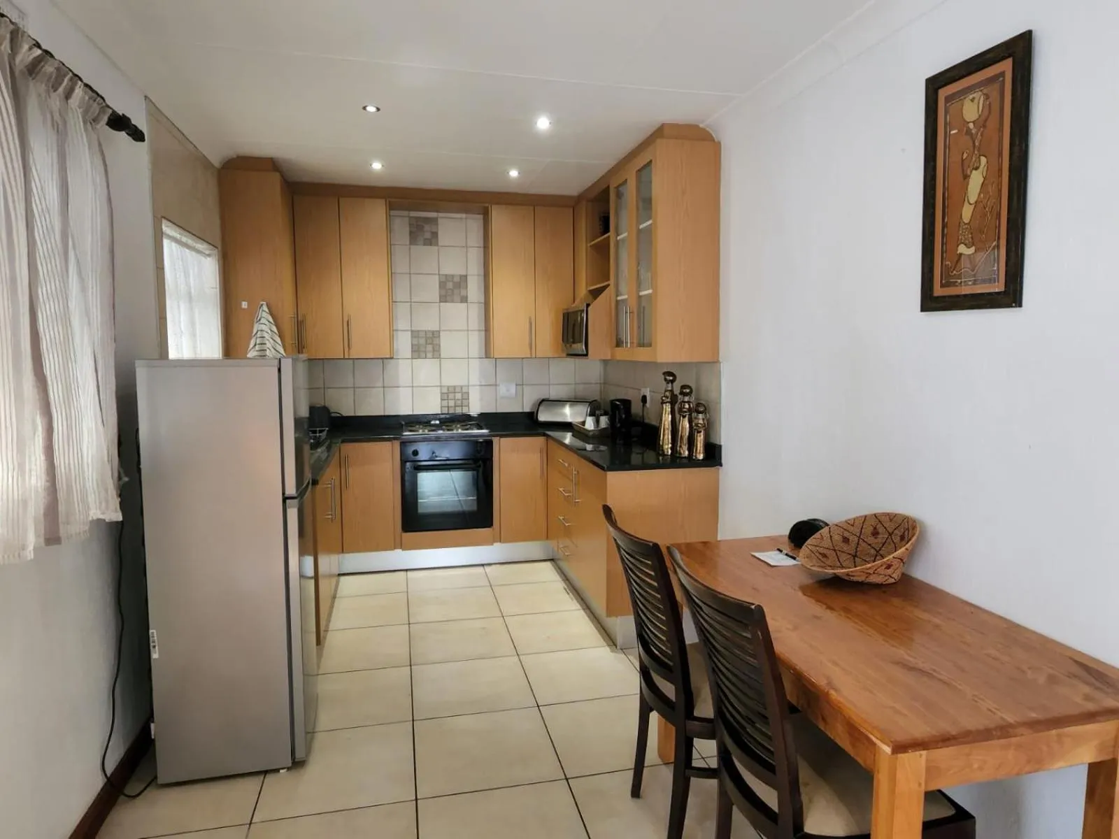 Six Valk Avenue Guest House