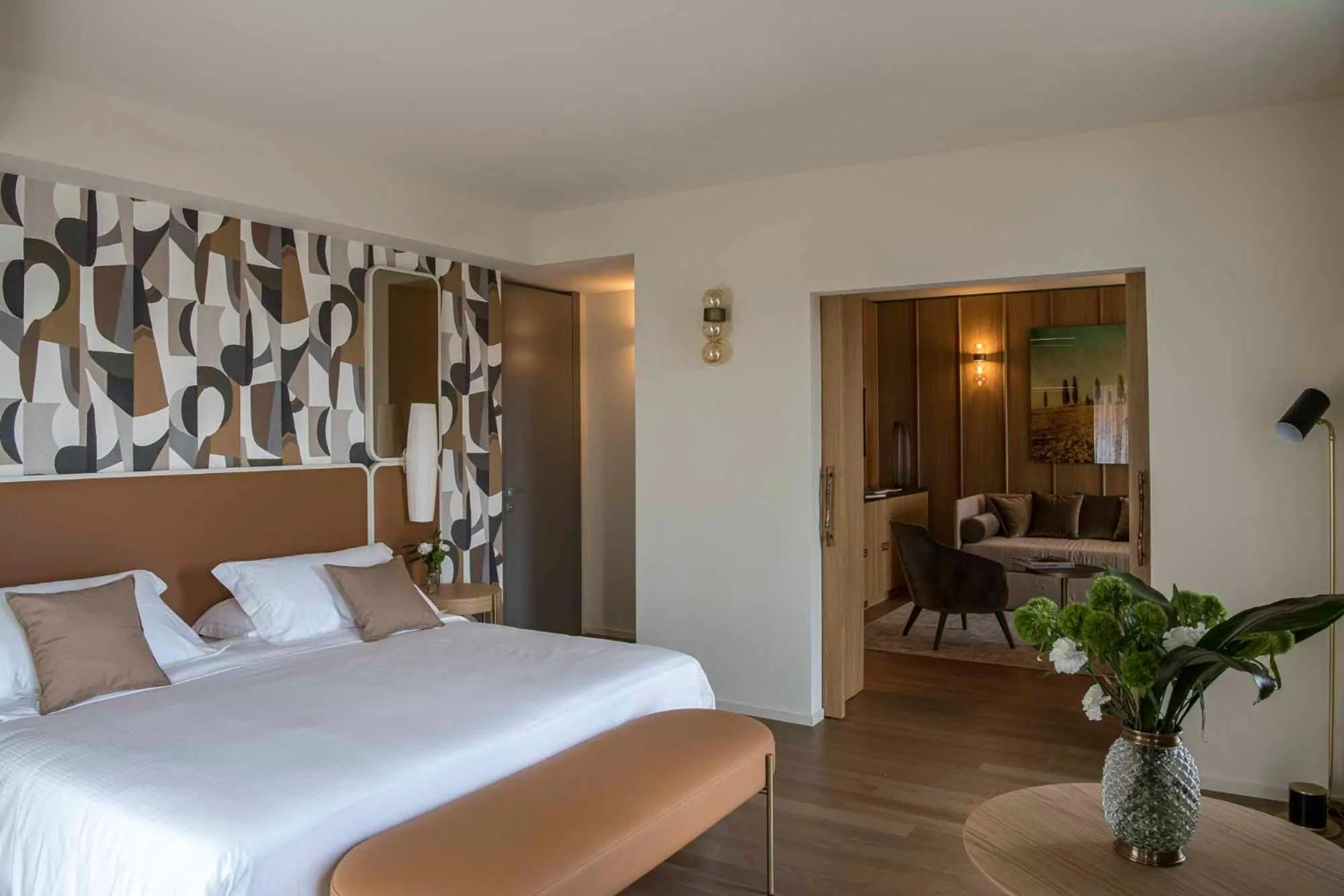 Photo of the whole room, Bed in Columbus Urban Resort