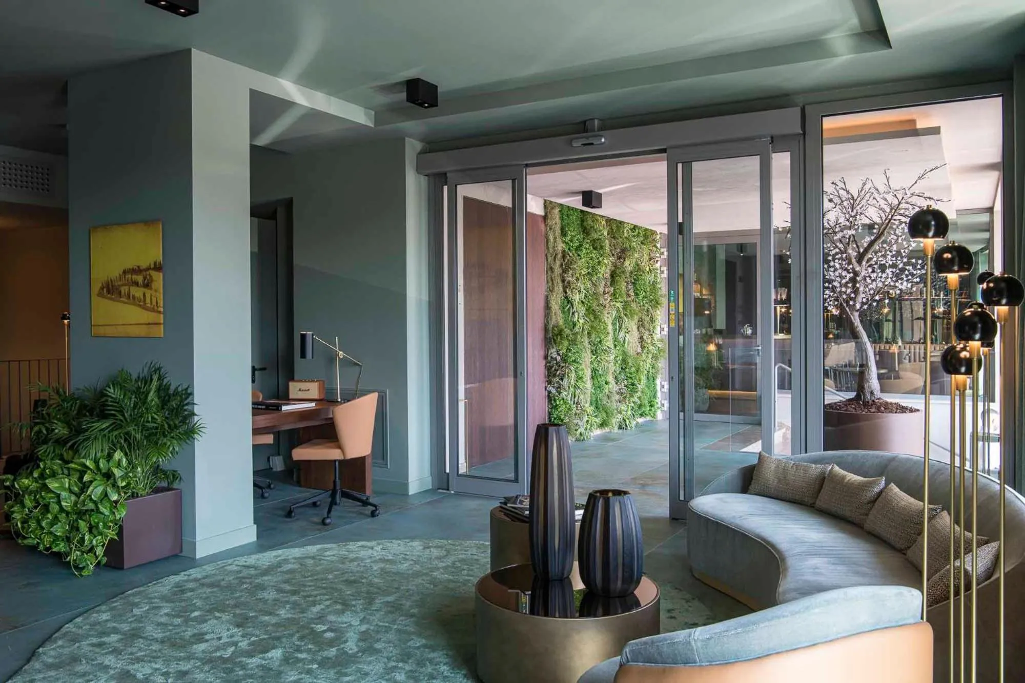 Living room in Columbus Urban Resort