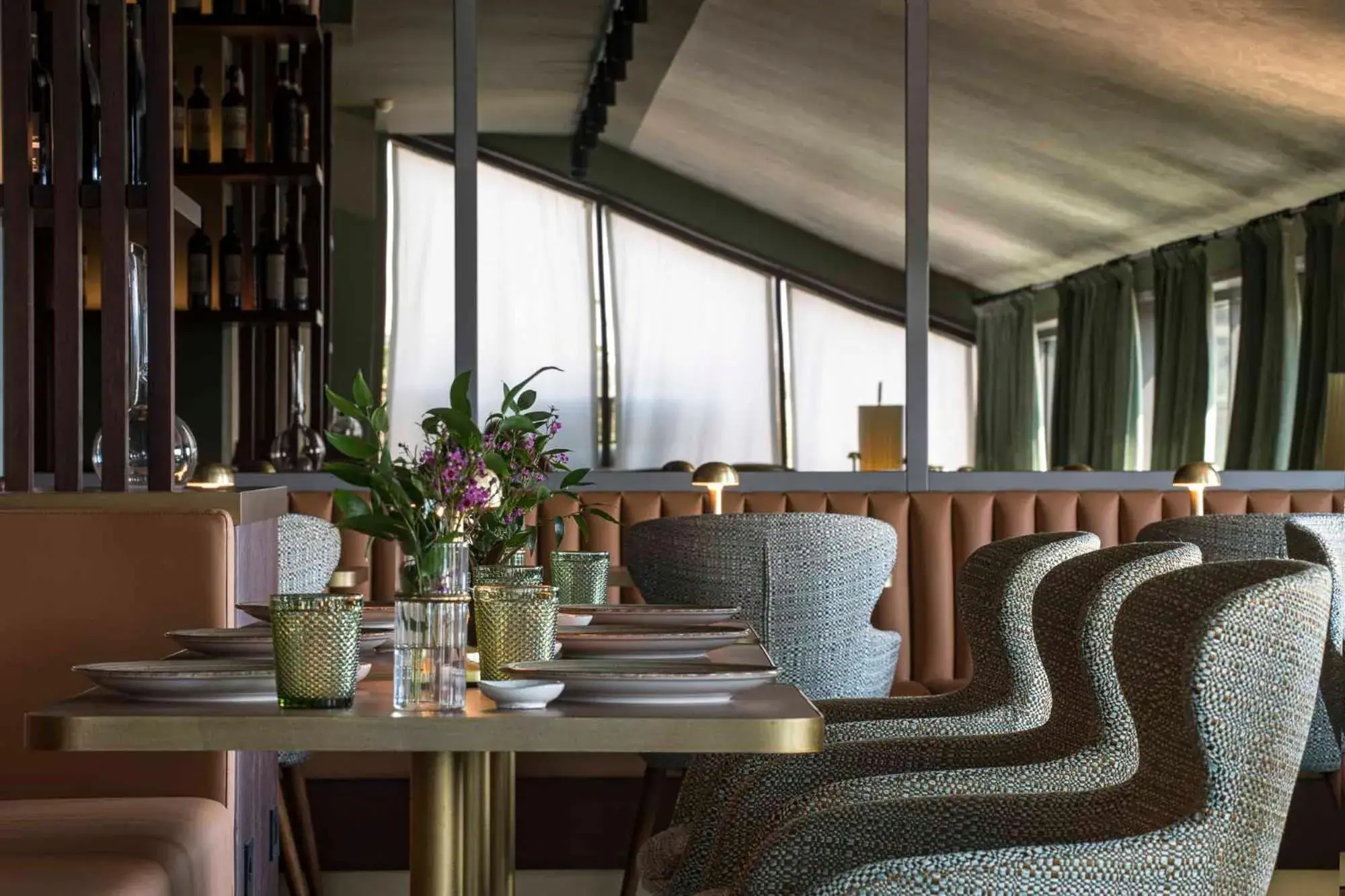 Restaurant/places to eat in Columbus Urban Resort Restaurant/places to eat in Columbus Urban Resort