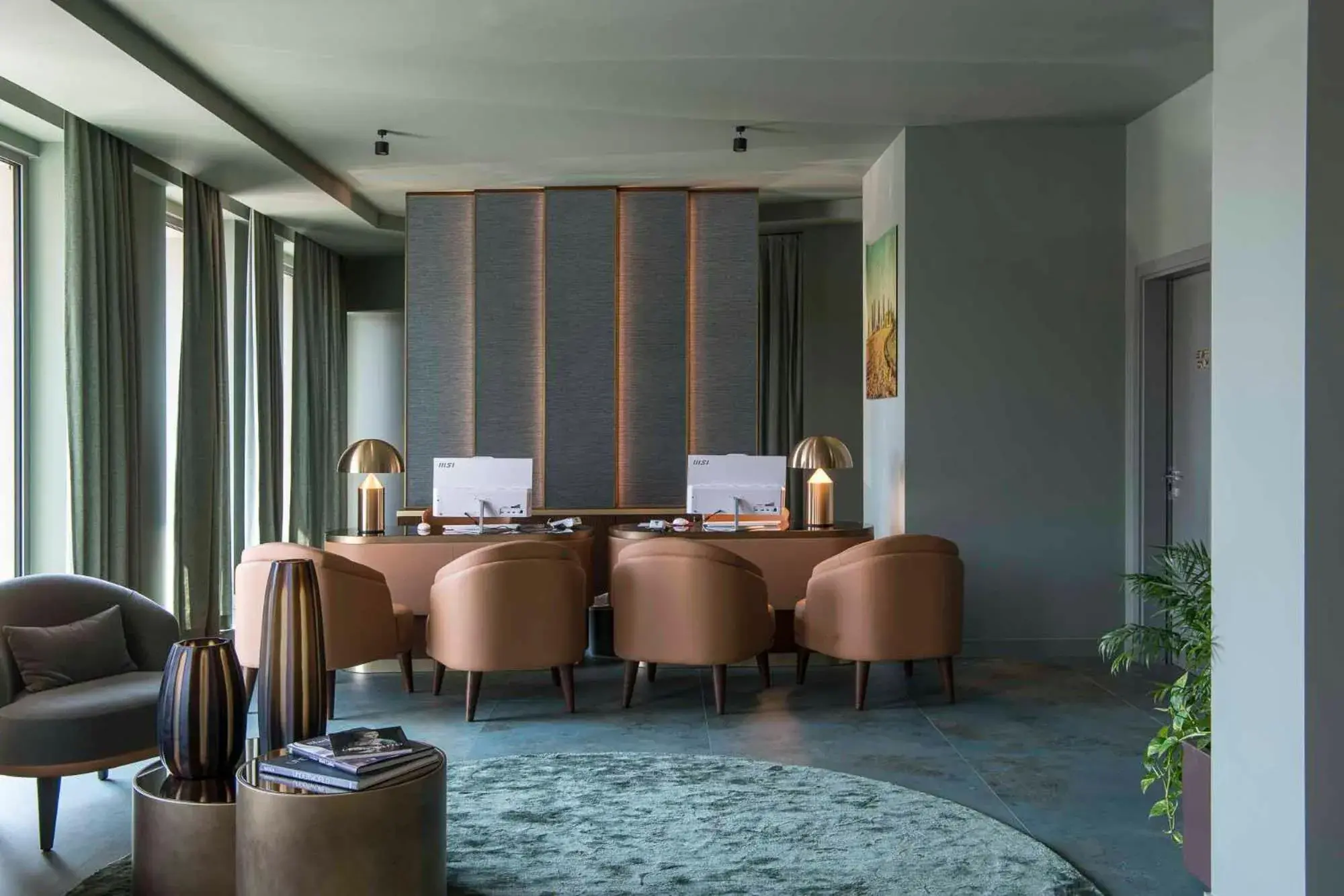 Lobby or reception in Columbus Urban Resort Lobby or reception in Columbus Urban Resort