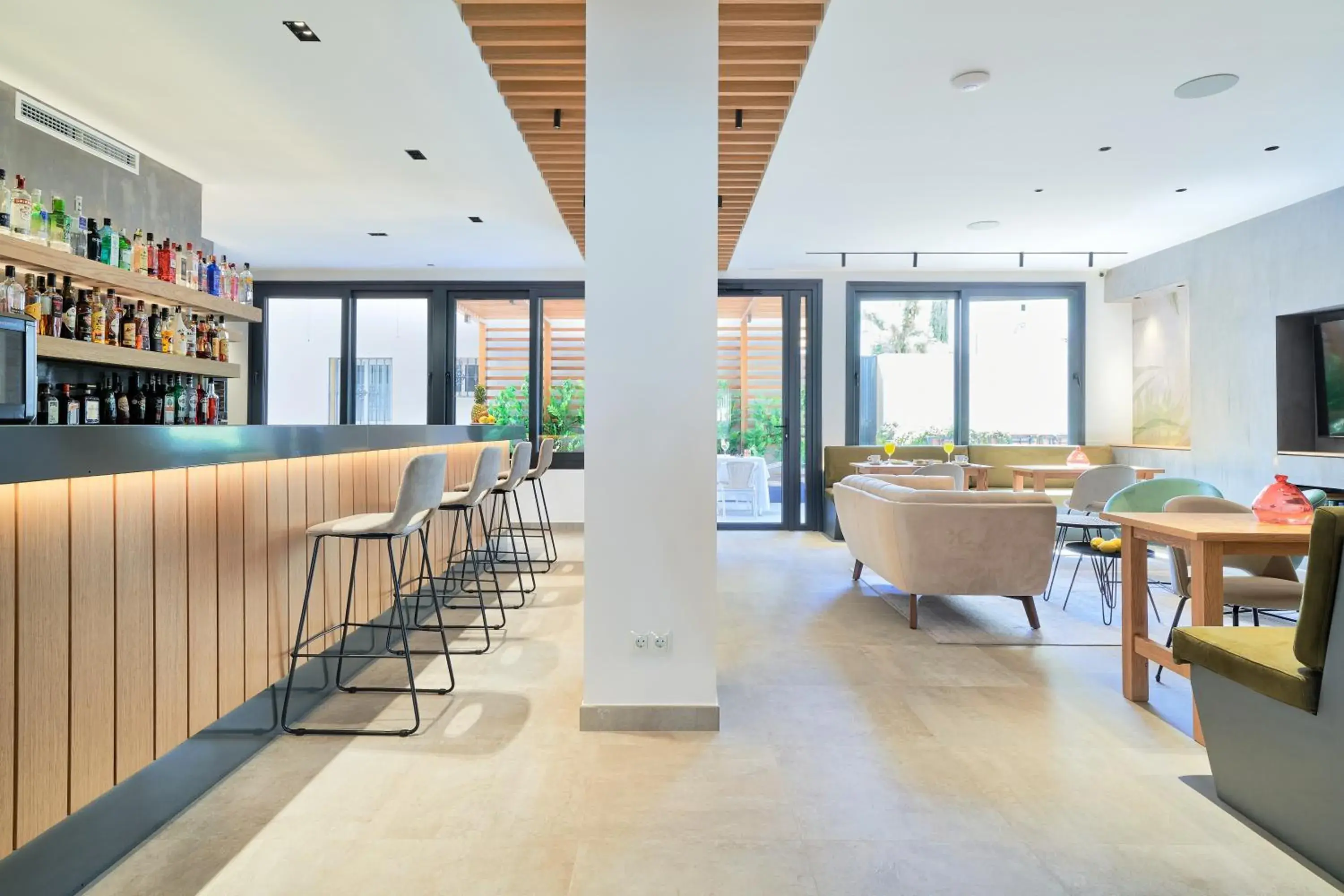 Restaurant/places to eat in Hostal Sol y Miel Restaurant/places to eat in Hostal Sol y Miel