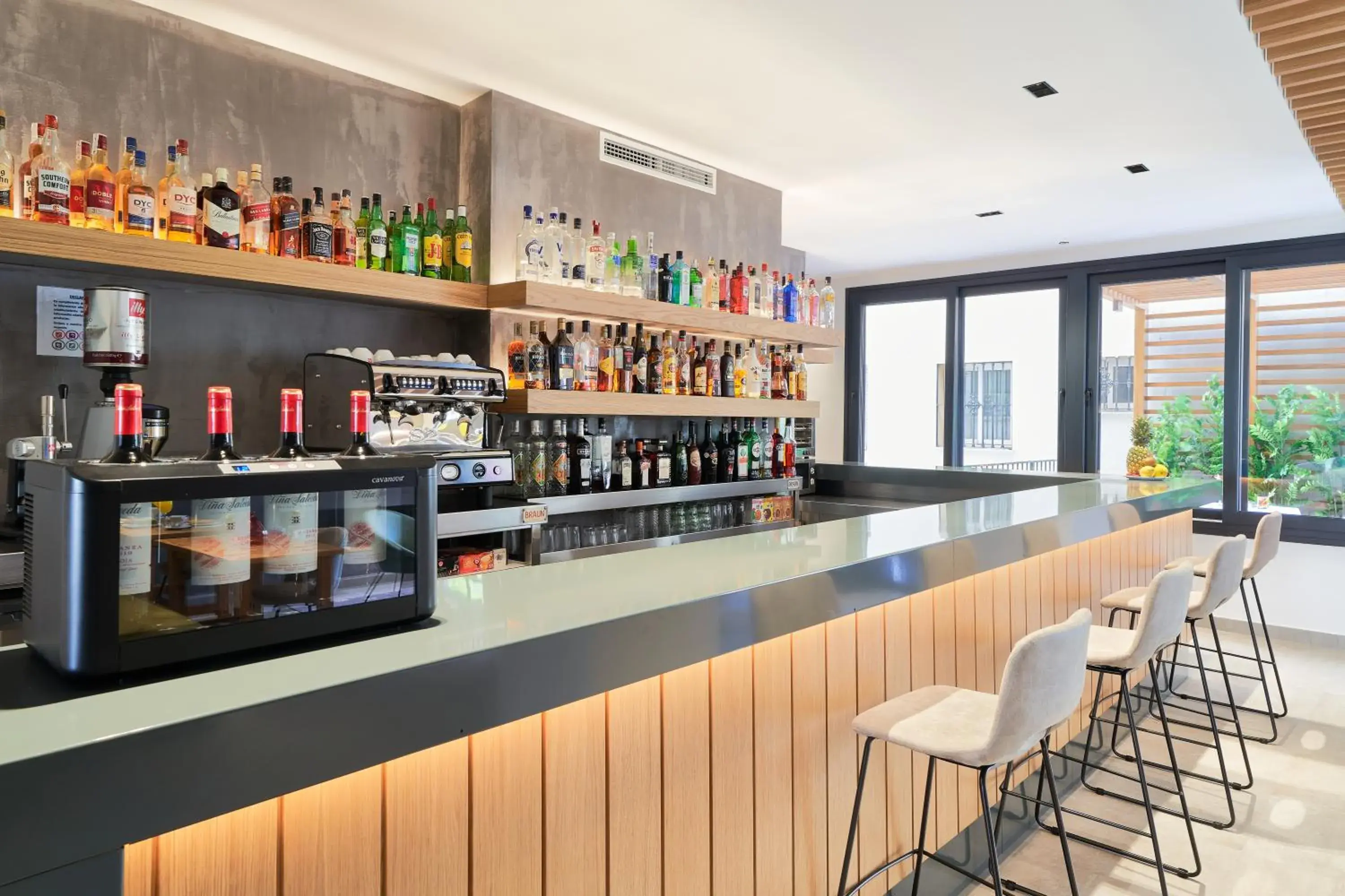 Restaurant/places to eat in Hostal Sol y Miel Restaurant/places to eat in Hostal Sol y Miel