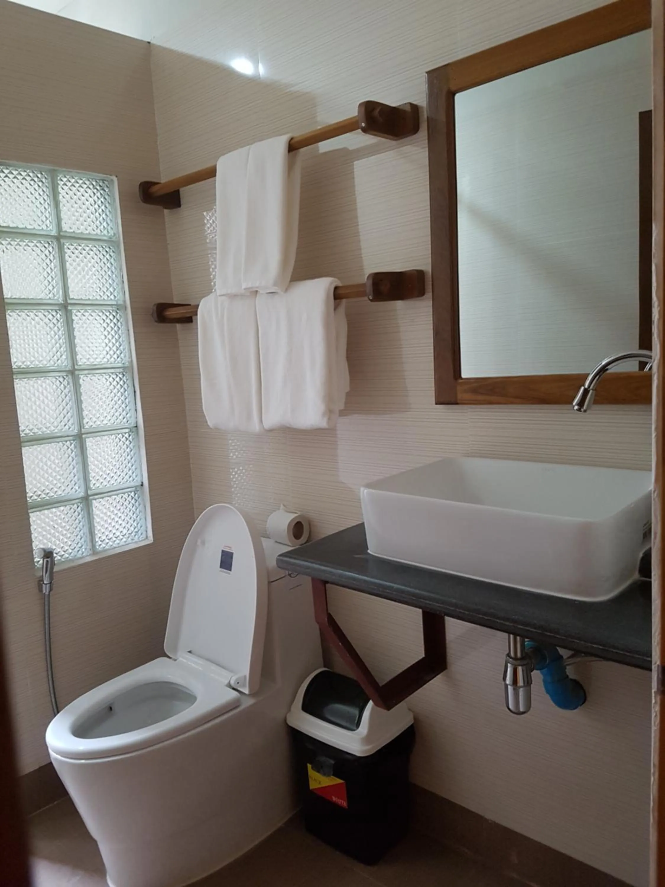 Bathroom in Northern Breeze Hotel