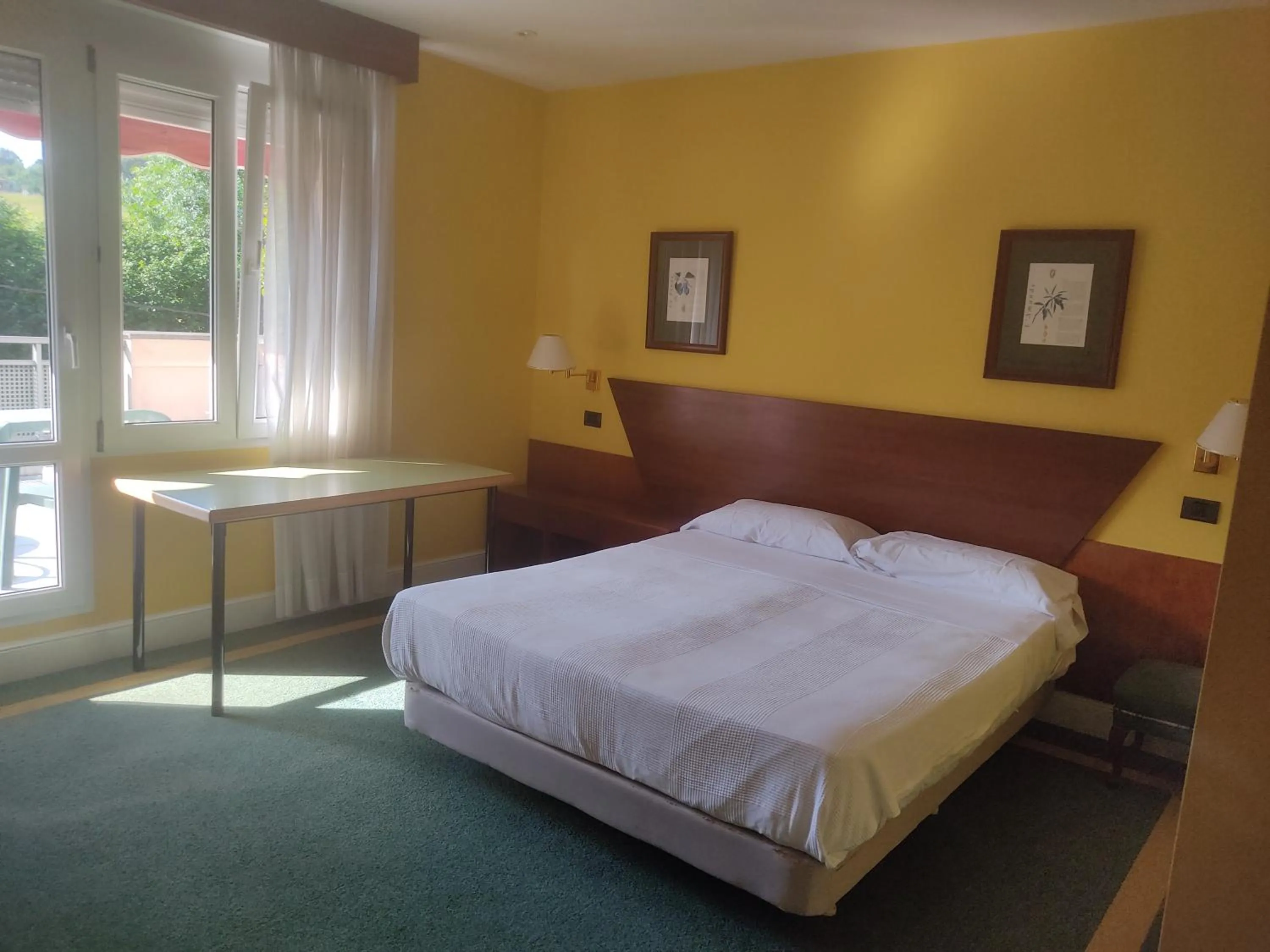 Bed in Hotel Suite Mioño Castro Urdiales