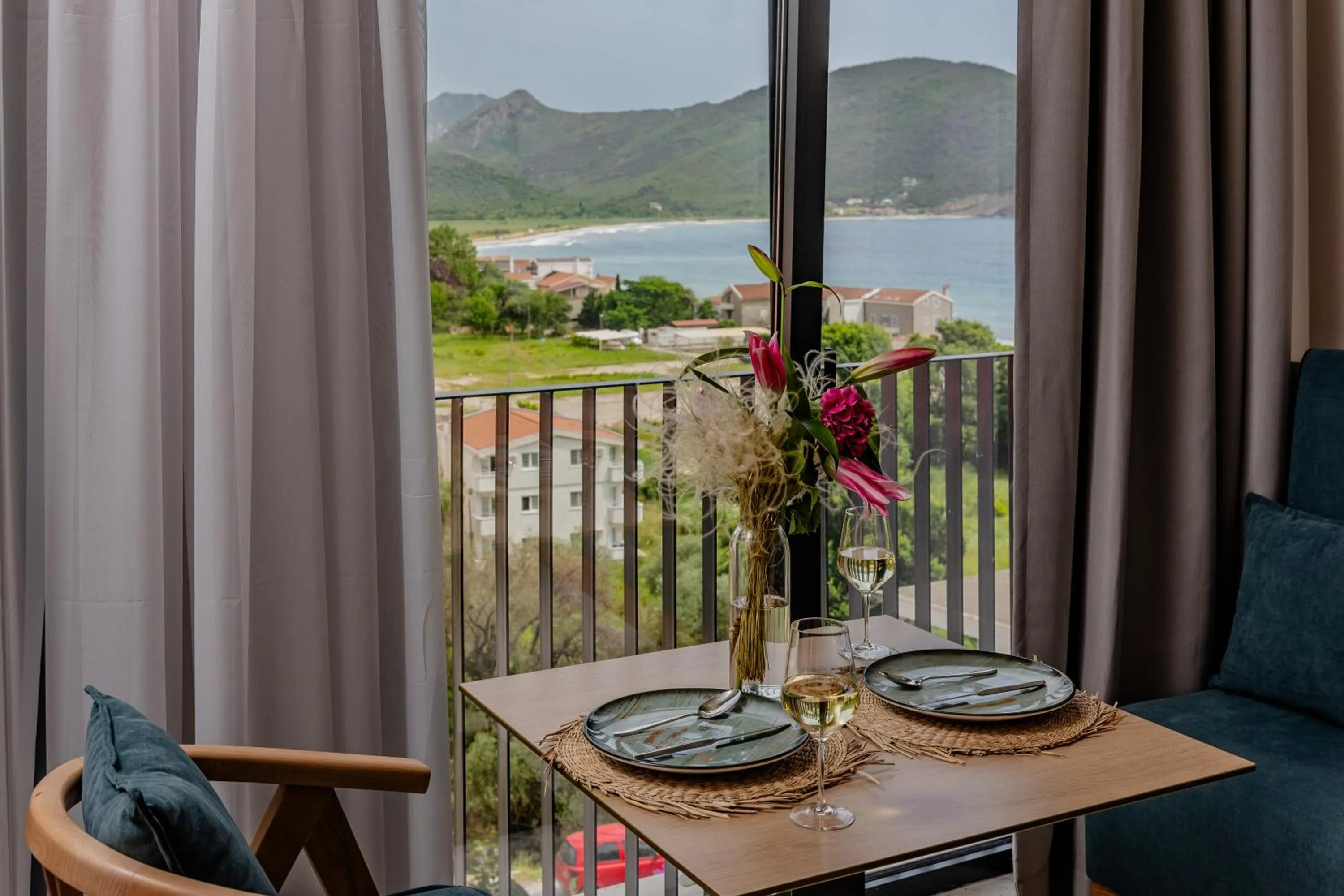 Restaurant/places to eat in Hotel AQUILO