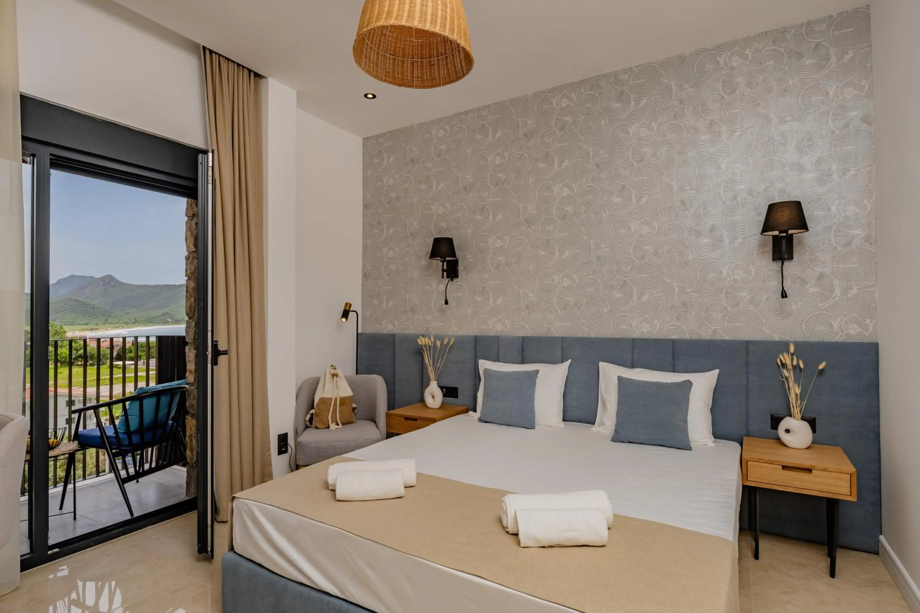 Balcony/Terrace, Bed in Hotel AQUILO