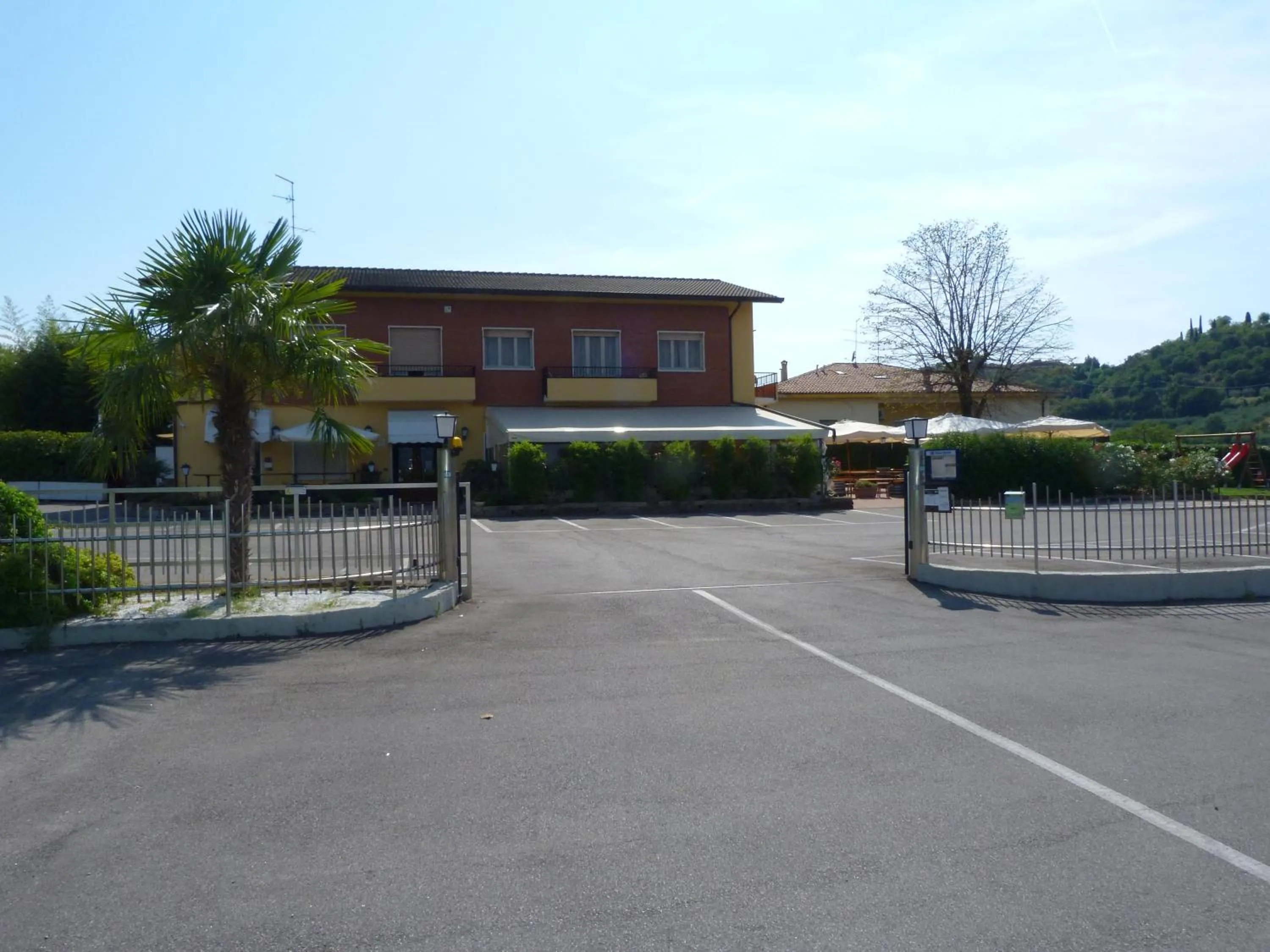 Facade/entrance in Le Colline del Garda