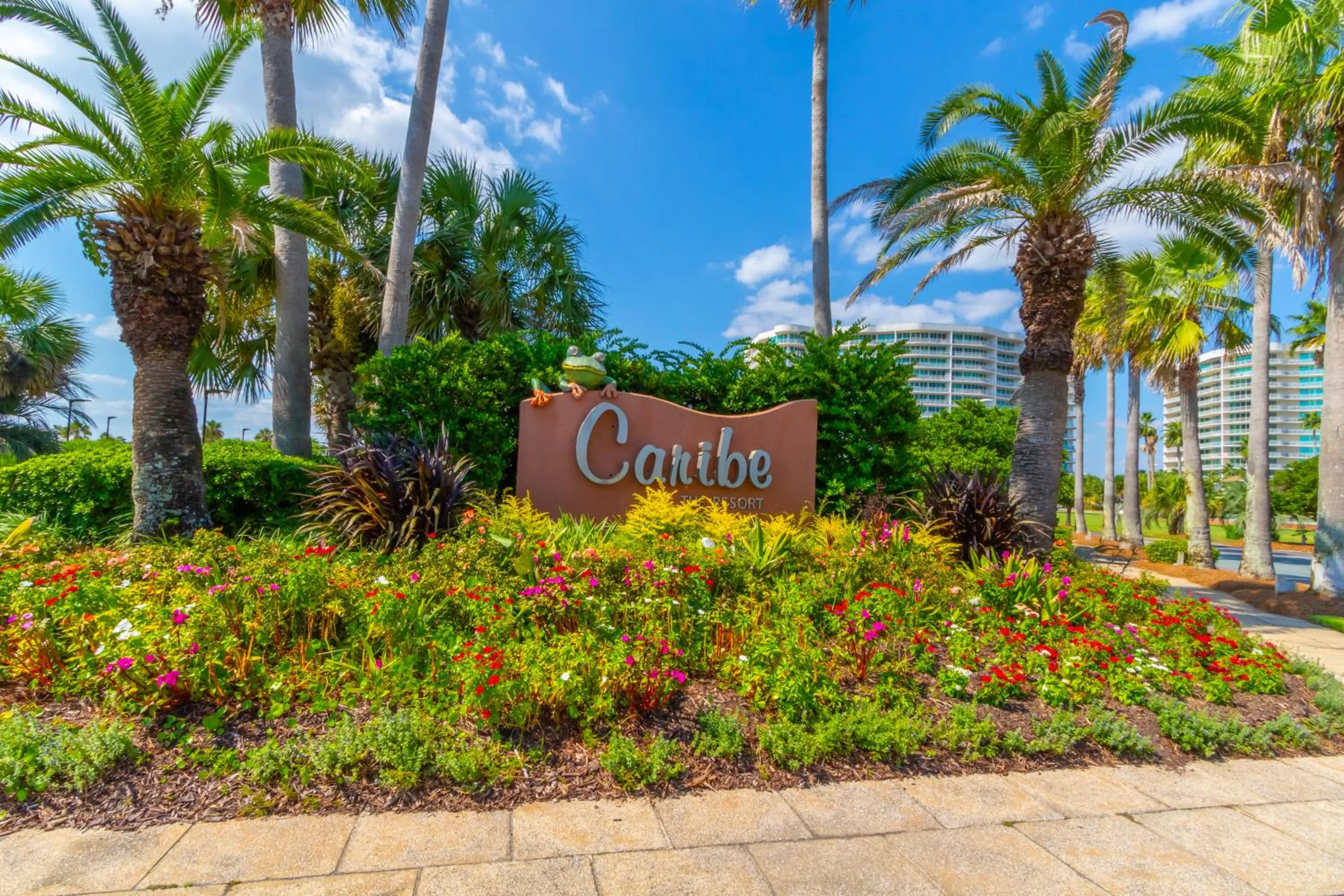 Area and facilities in Caribe Resort by Hosteeva