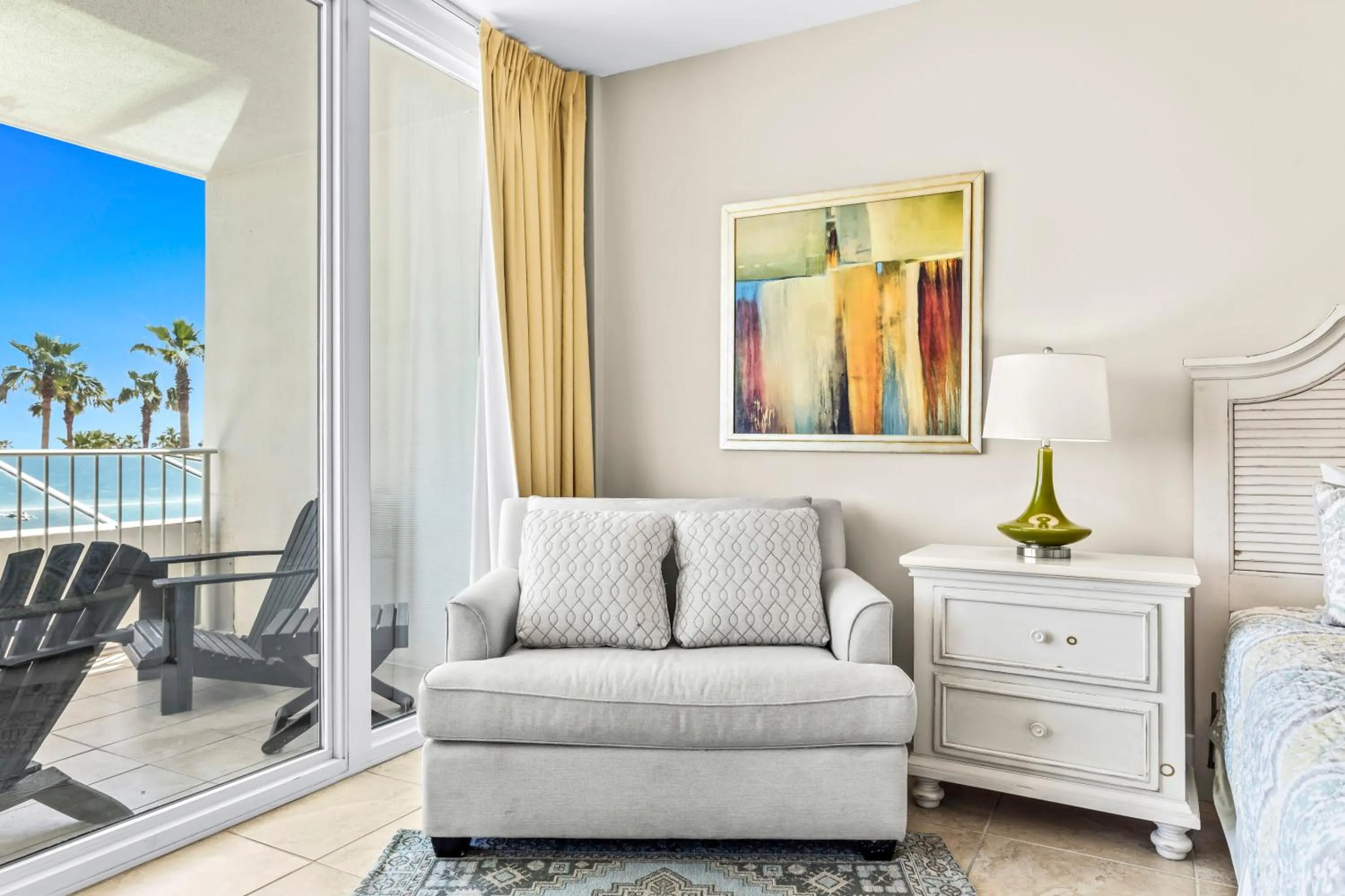 Living room in Caribe Resort by Hosteeva