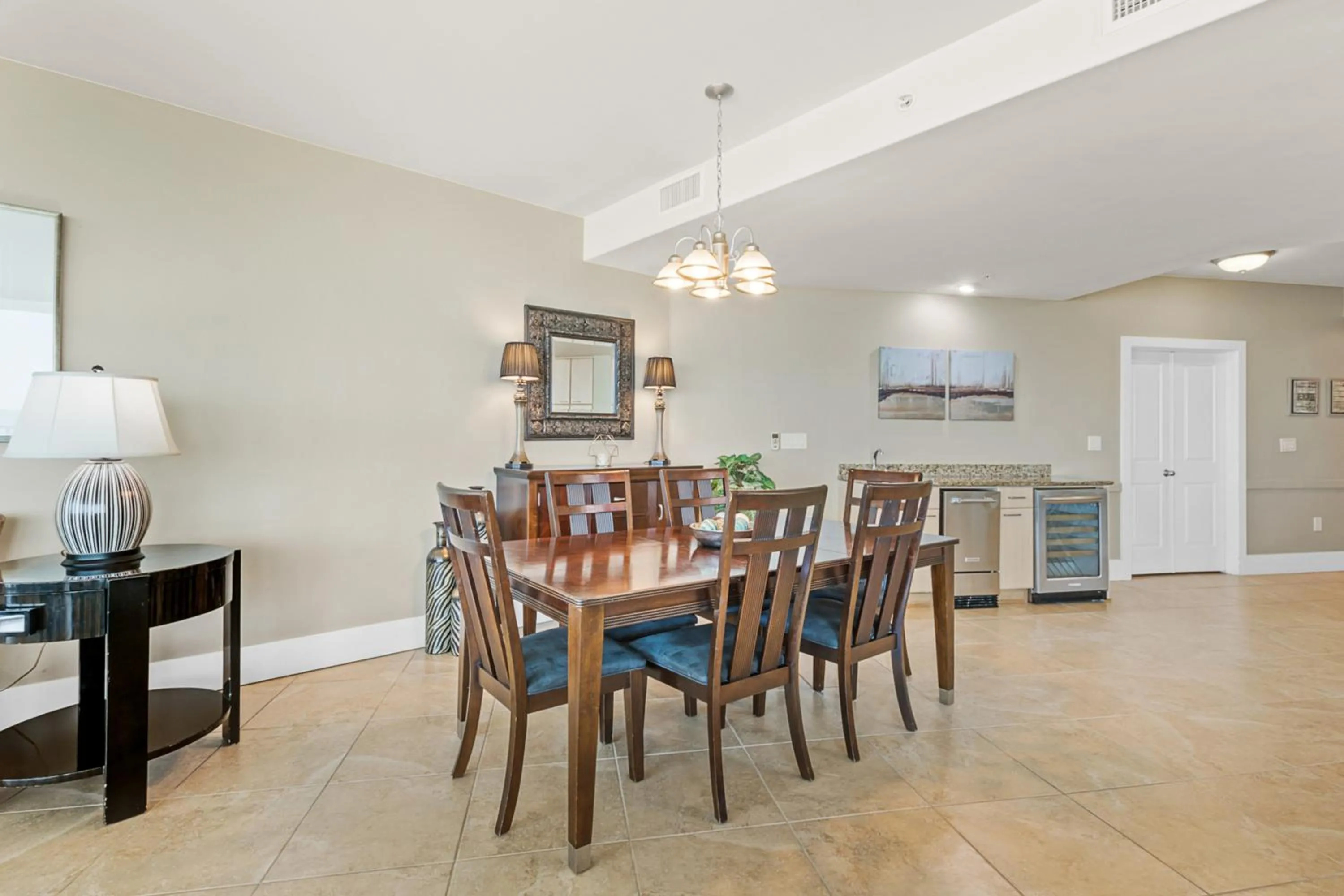 Dining area in Caribe Resort by Hosteeva
