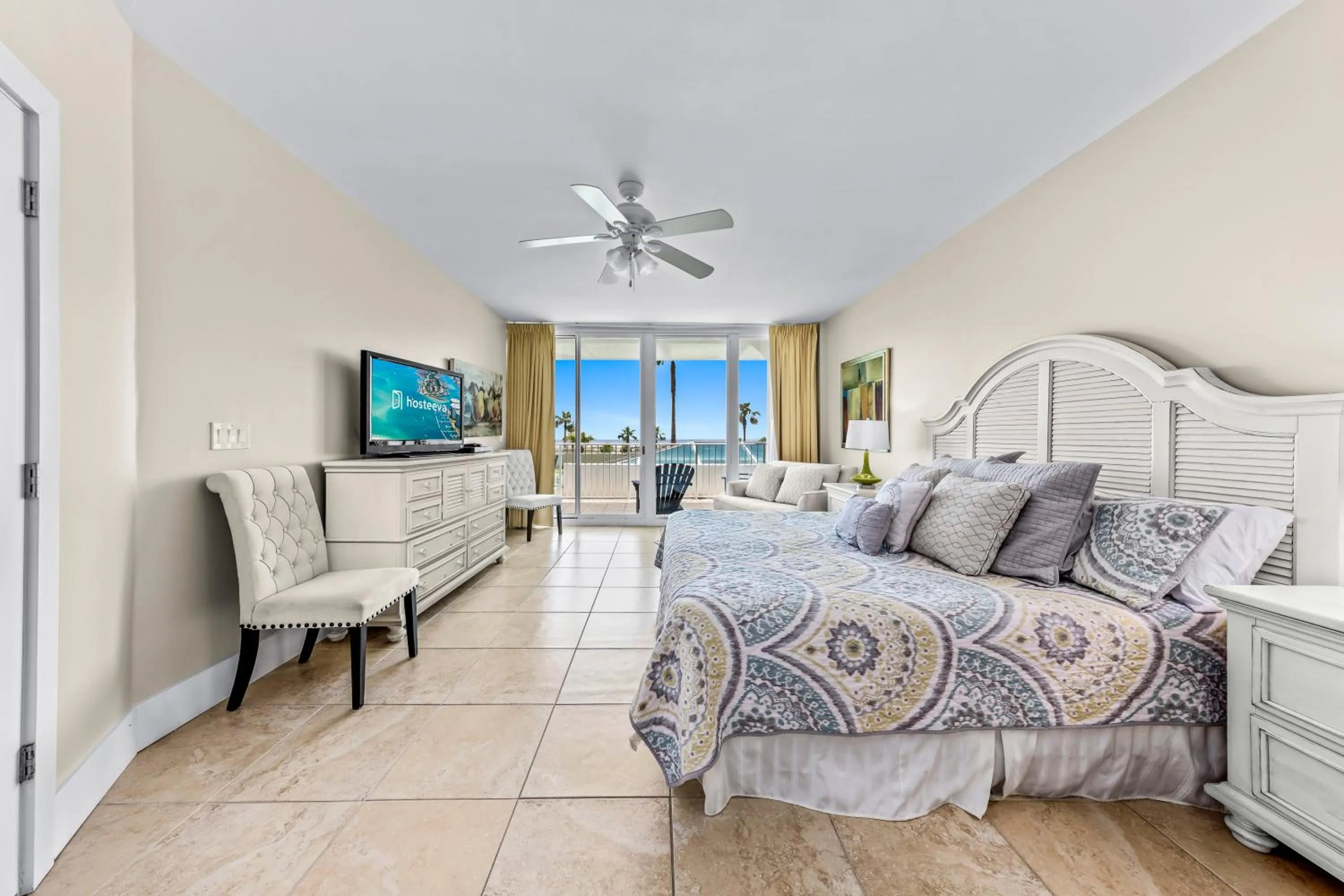 Bedroom, Bed in Caribe Resort by Hosteeva