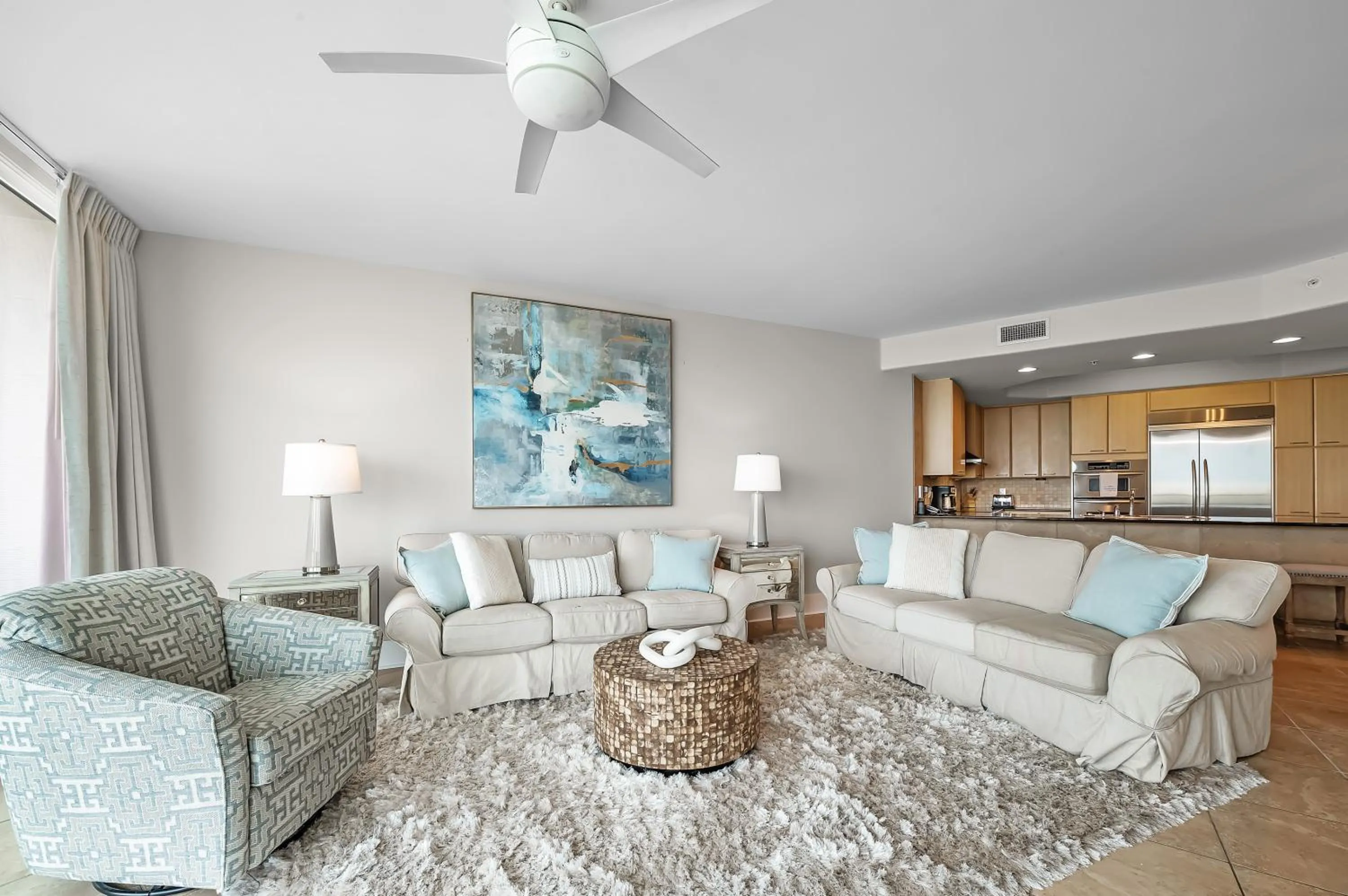 Living room in Caribe Resort by Hosteeva