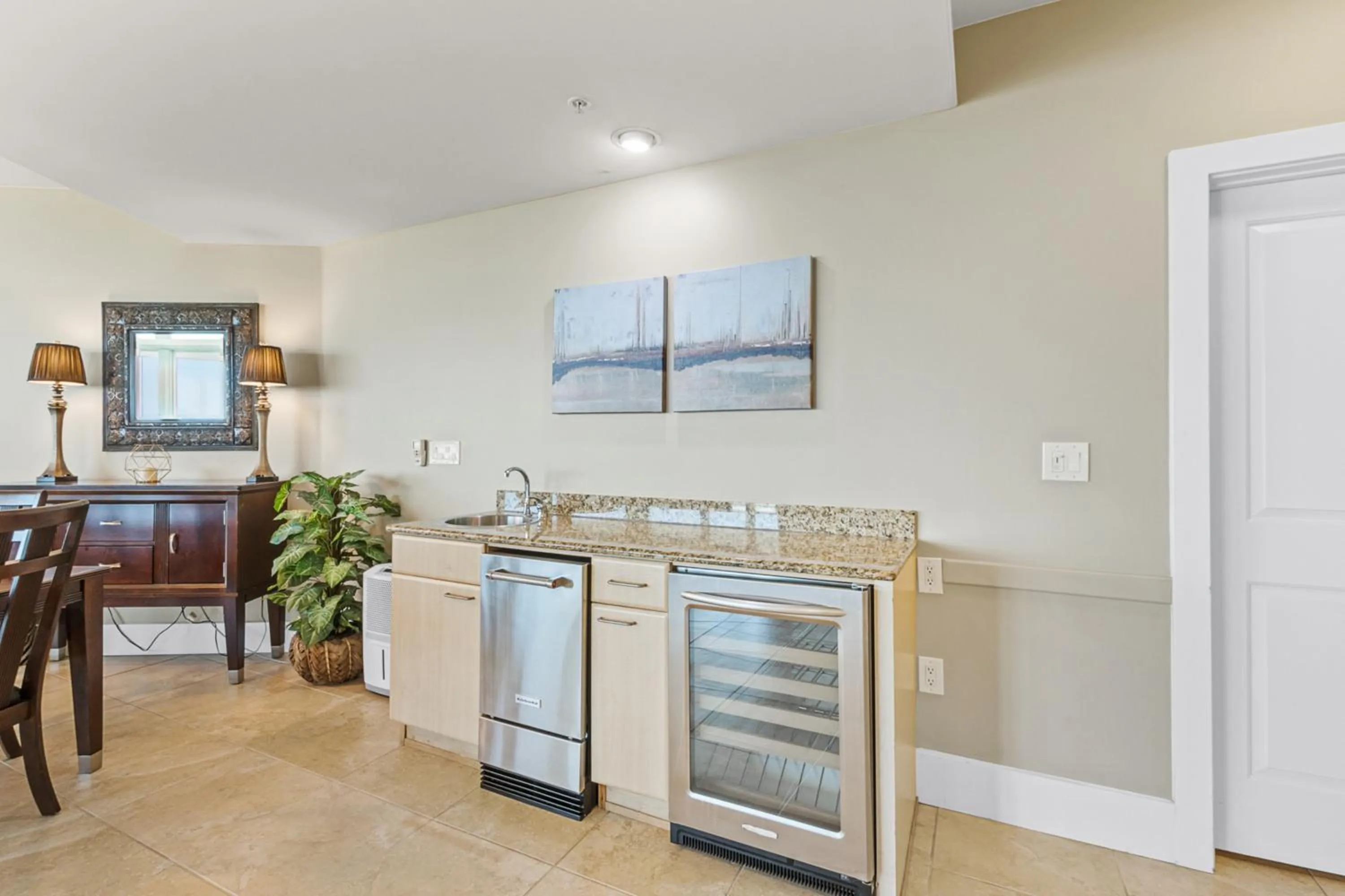 Kitchen or kitchenette in Caribe Resort by Hosteeva