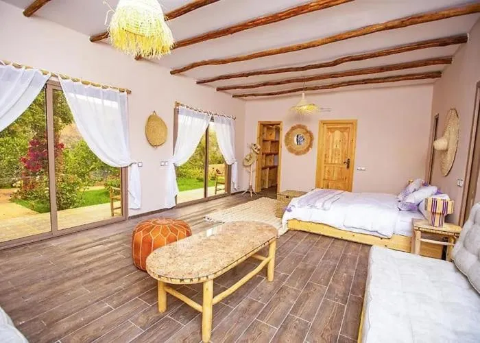 Bed in The garden of Asni
