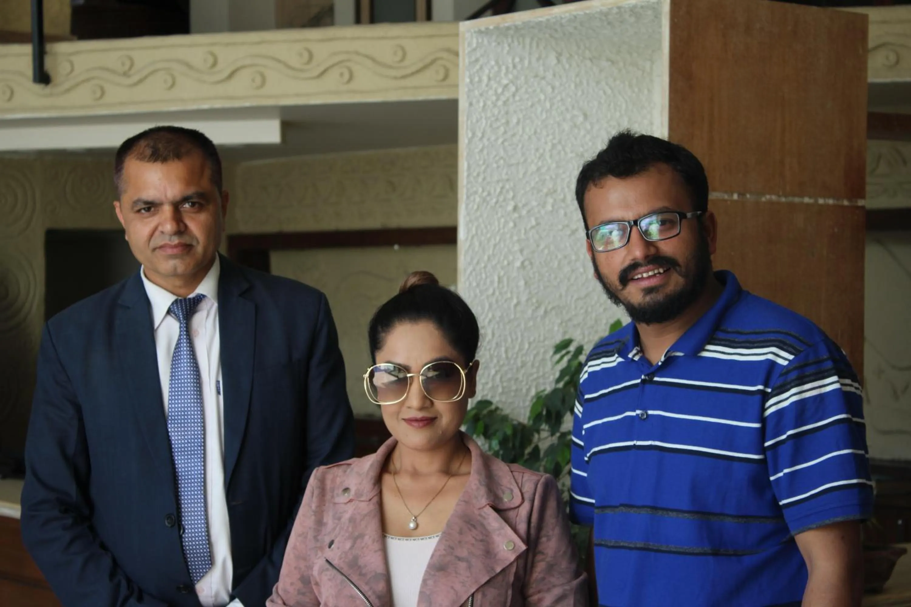 People in Club De Novo Hotel