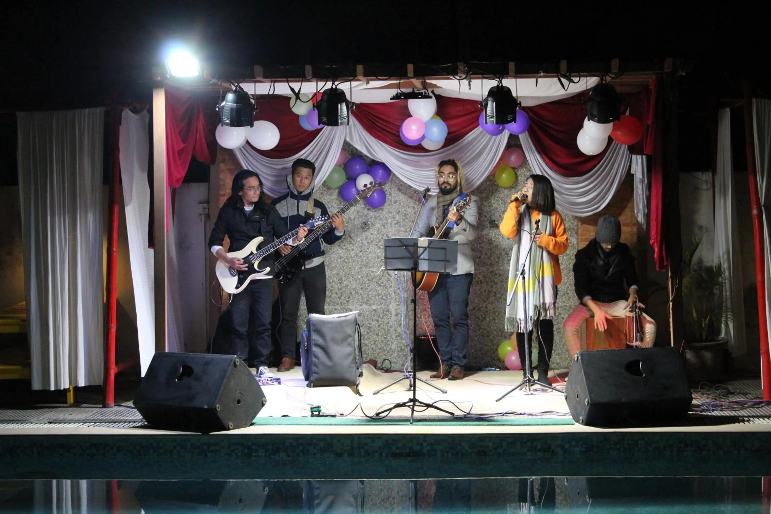 People in Club De Novo Hotel