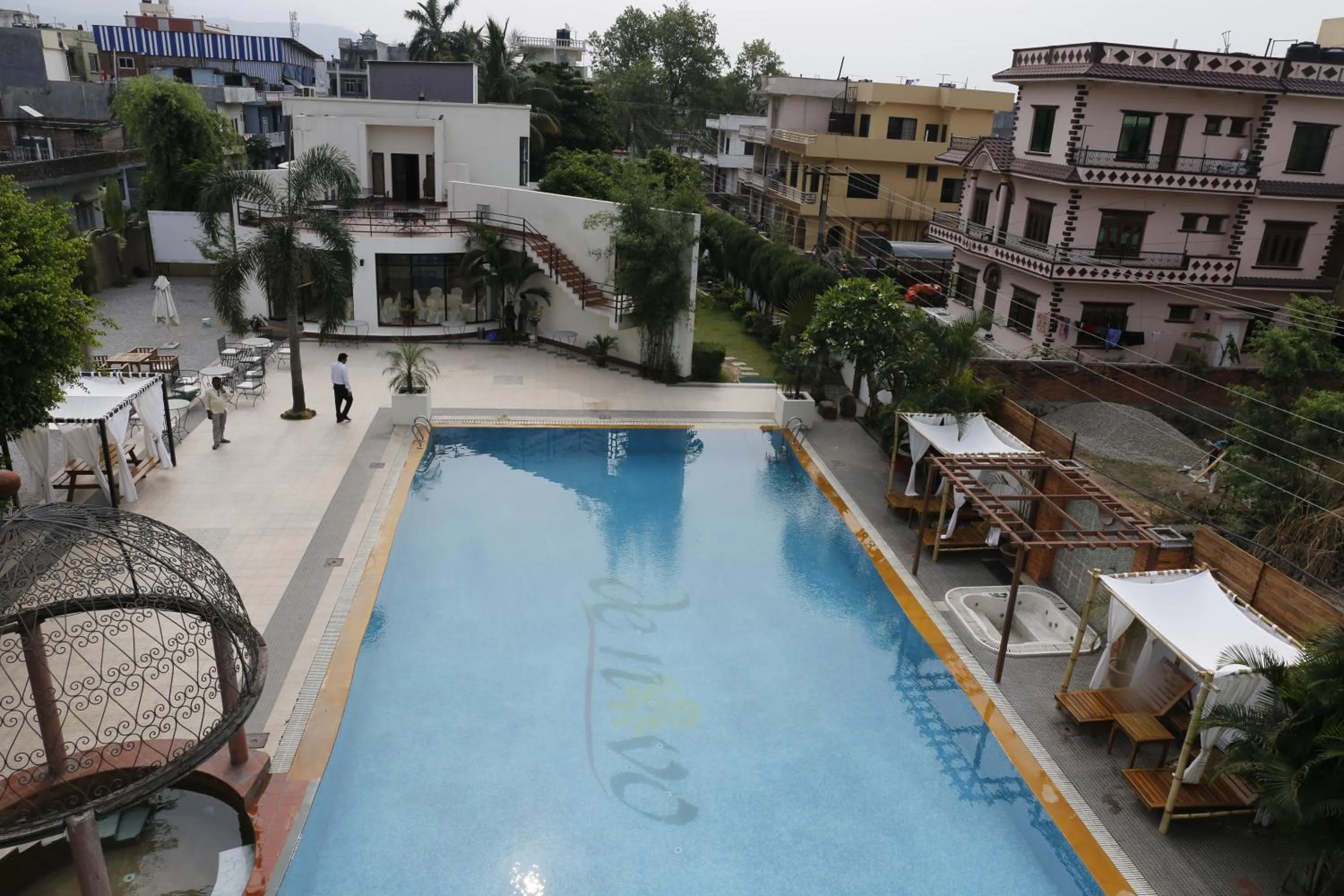 Swimming pool in Club De Novo Hotel