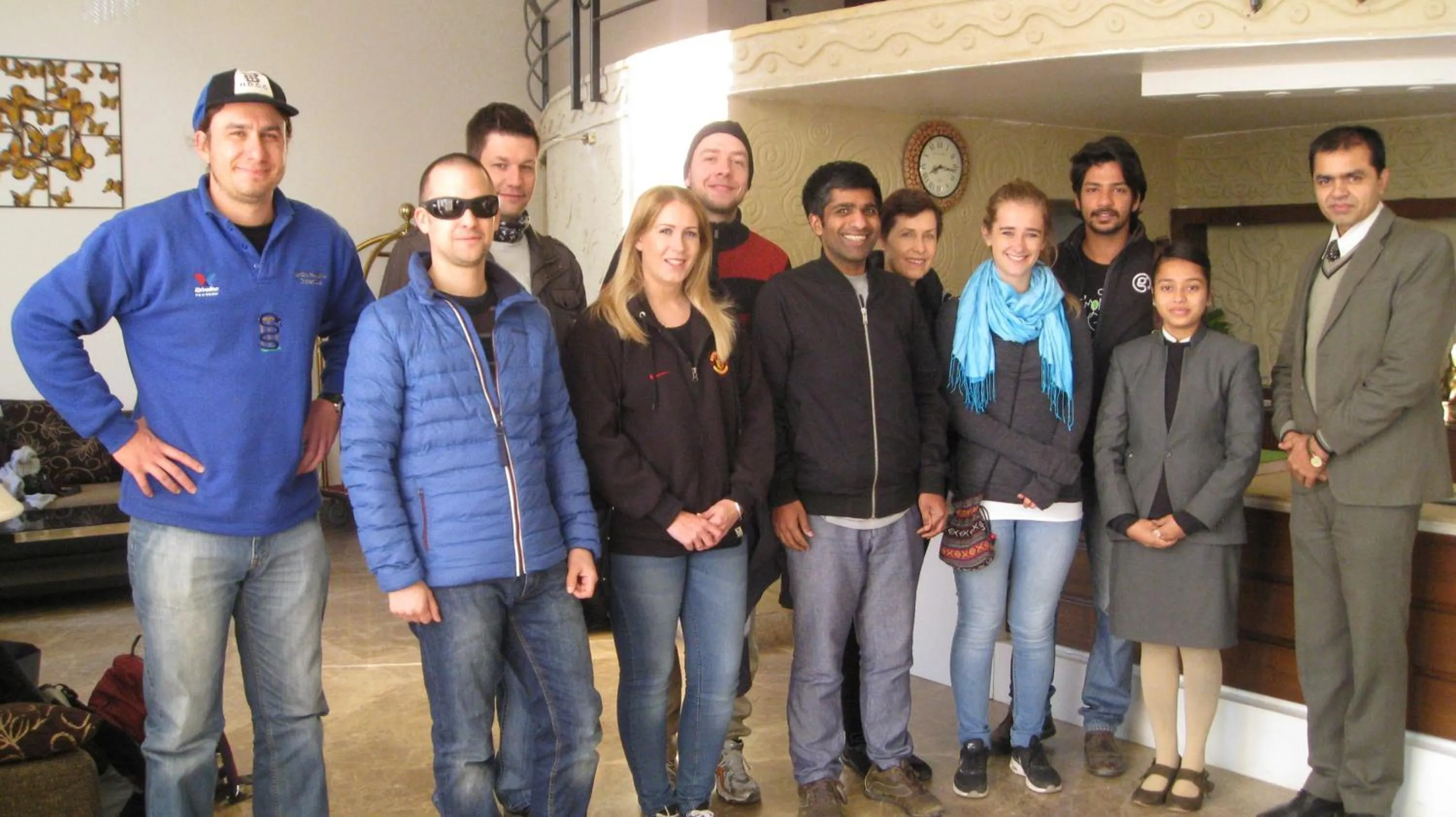 group of guests in Club De Novo Hotel