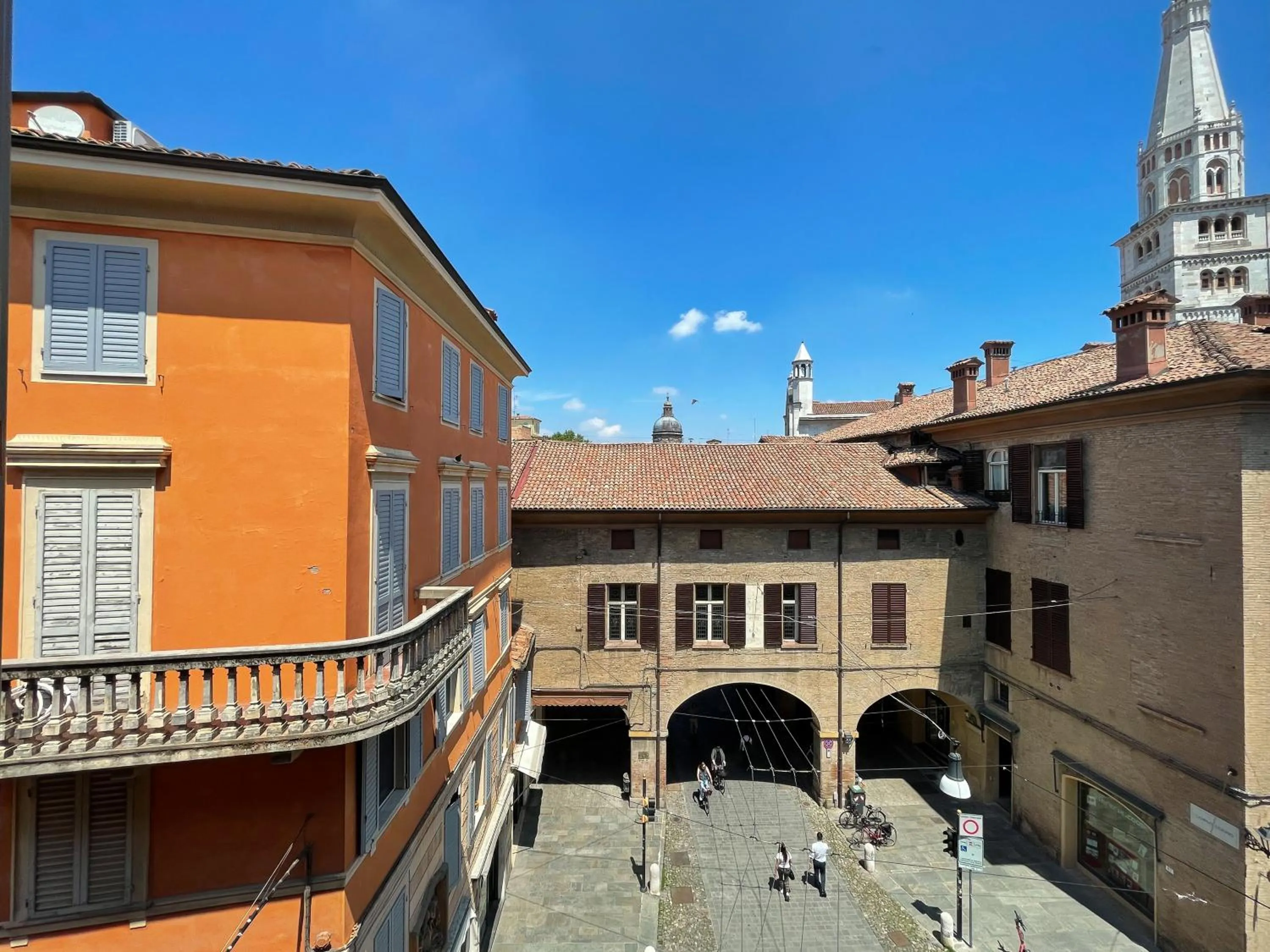 City view in Canalchiaro 13