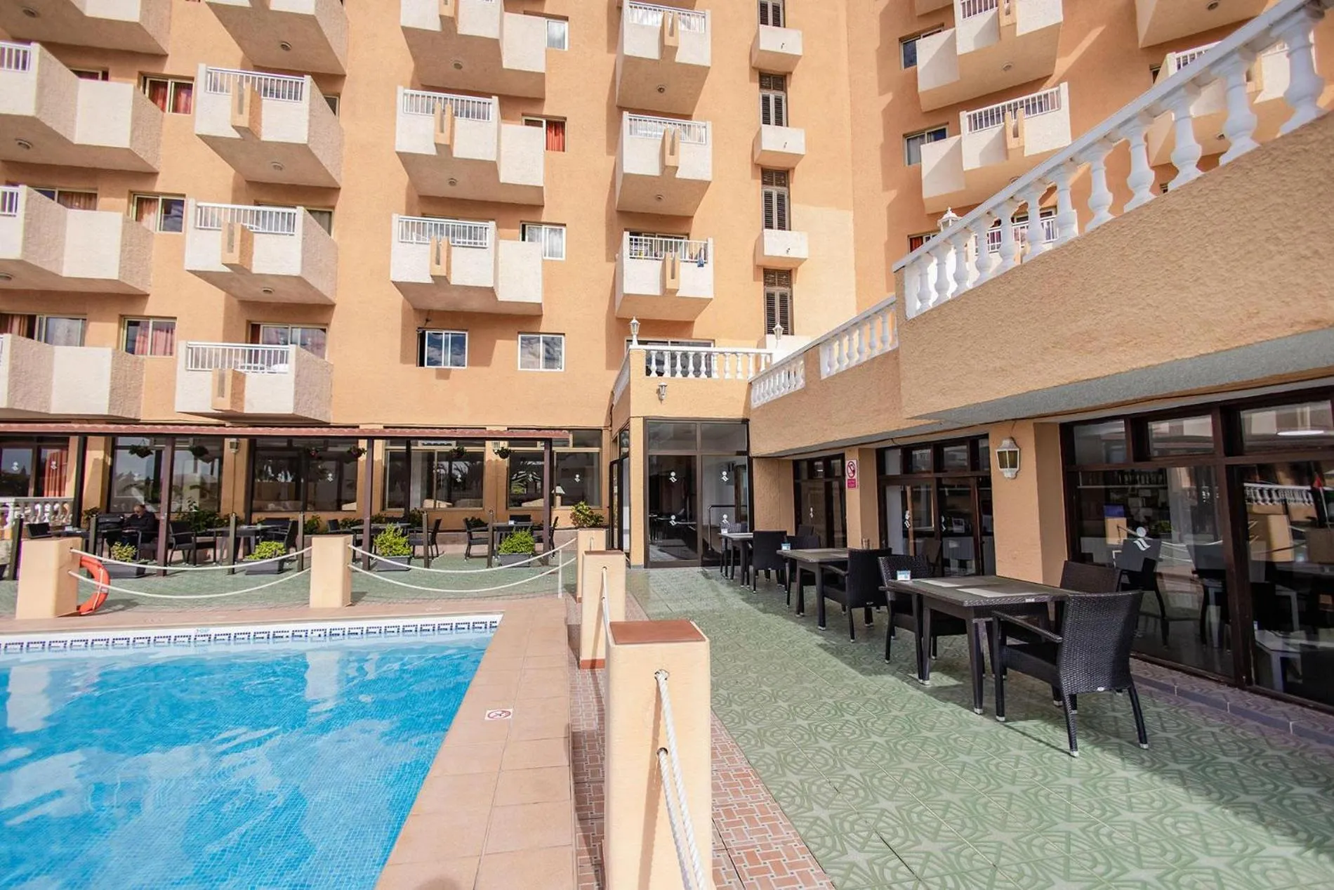 Property building in Servatur Caribe