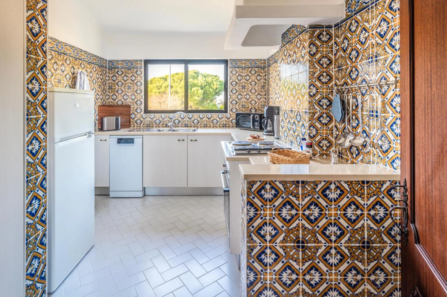 dishwasher in Algar Seco Parque