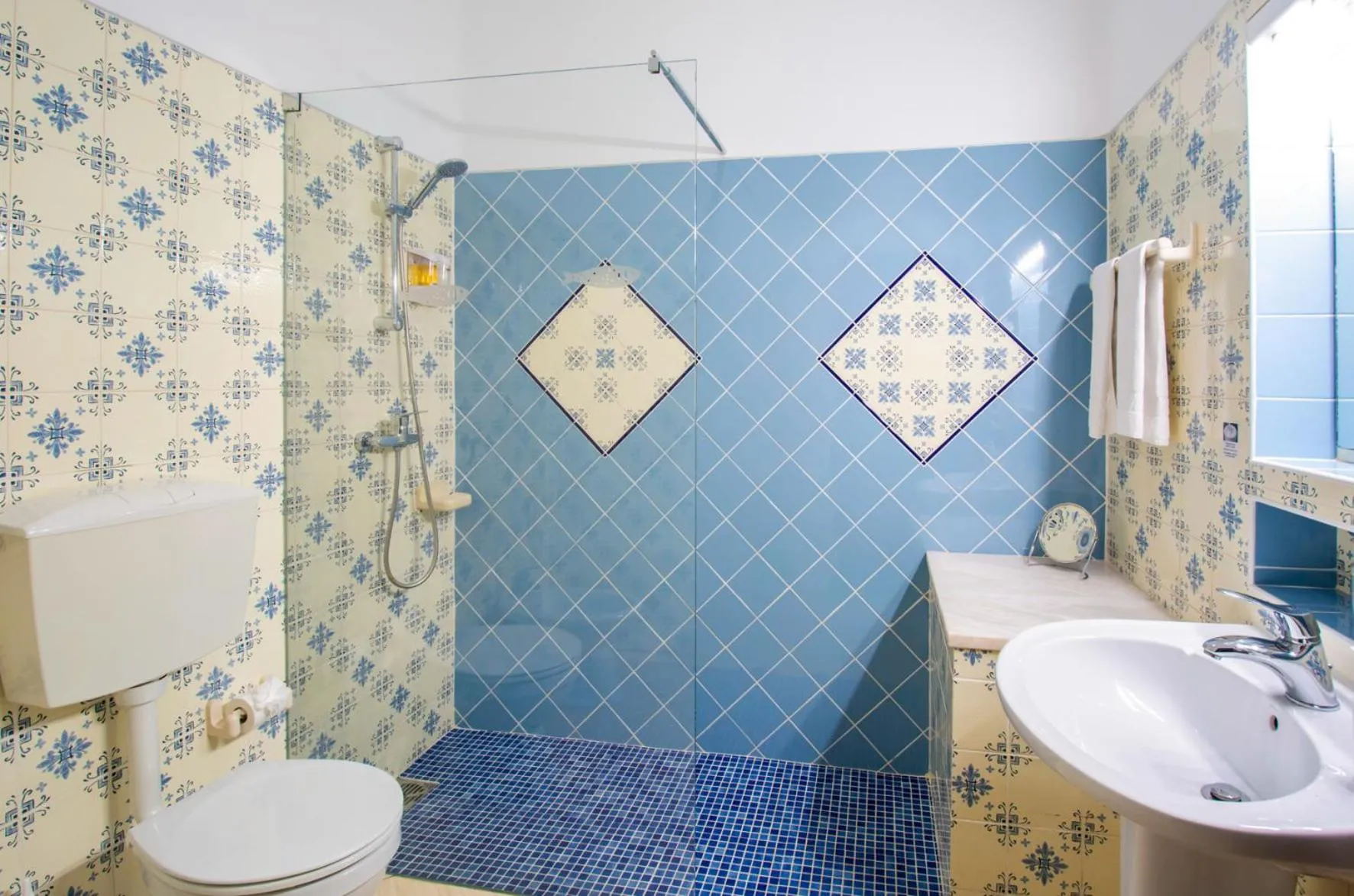 Shower in Algar Seco Parque