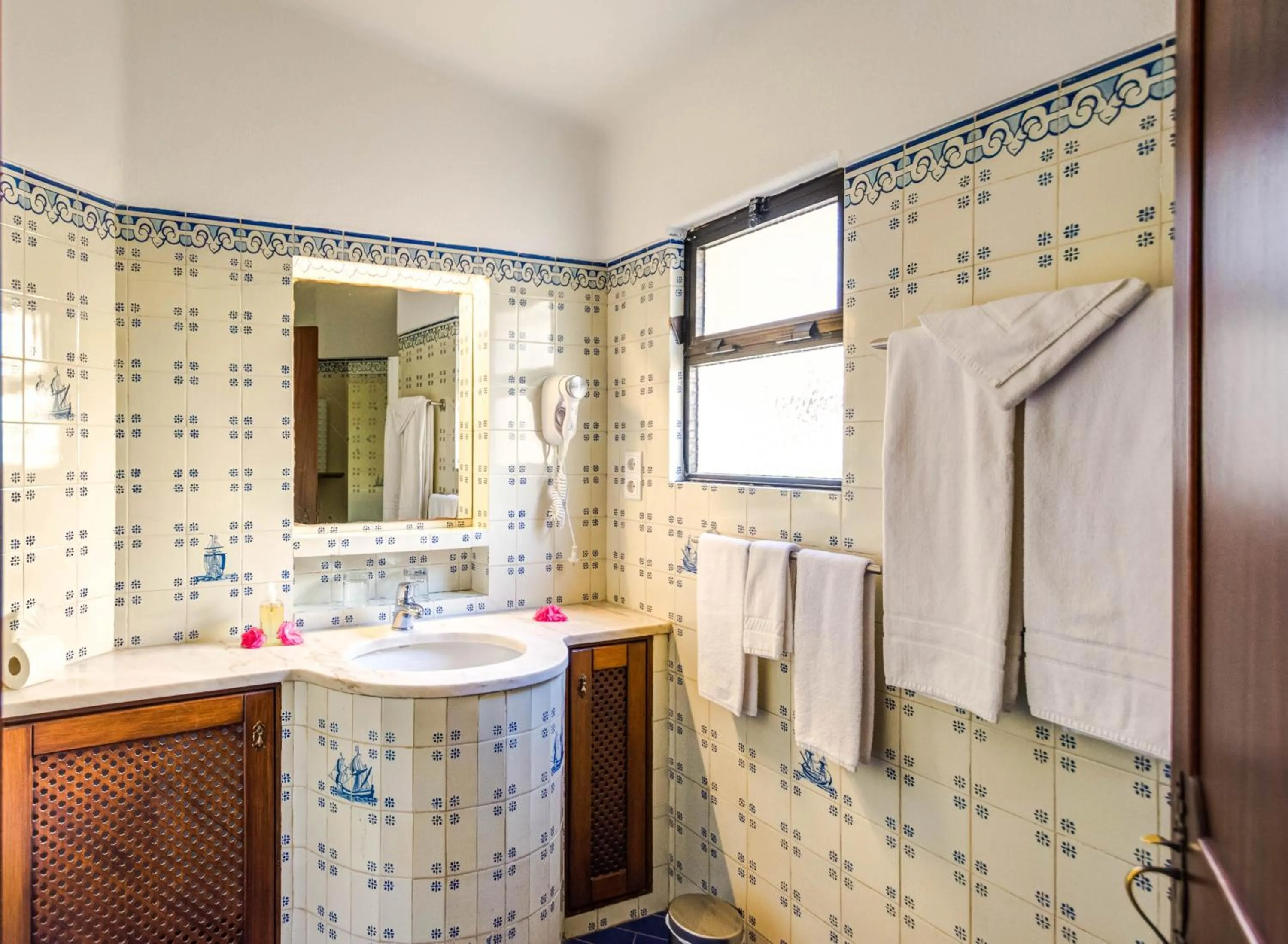 Shower in Algar Seco Parque