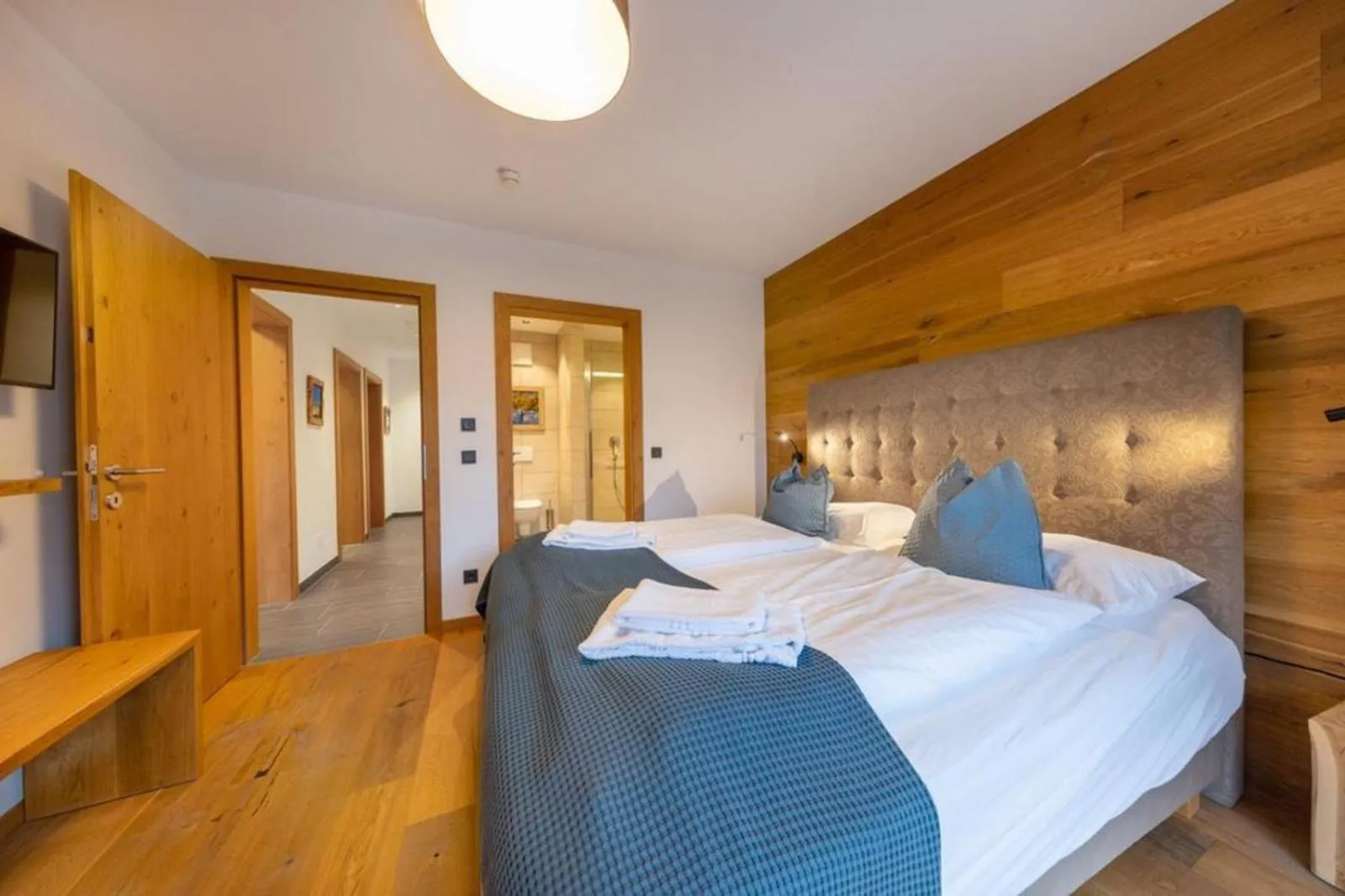 Bed in Nationalpark Chalet Schlieferspitze