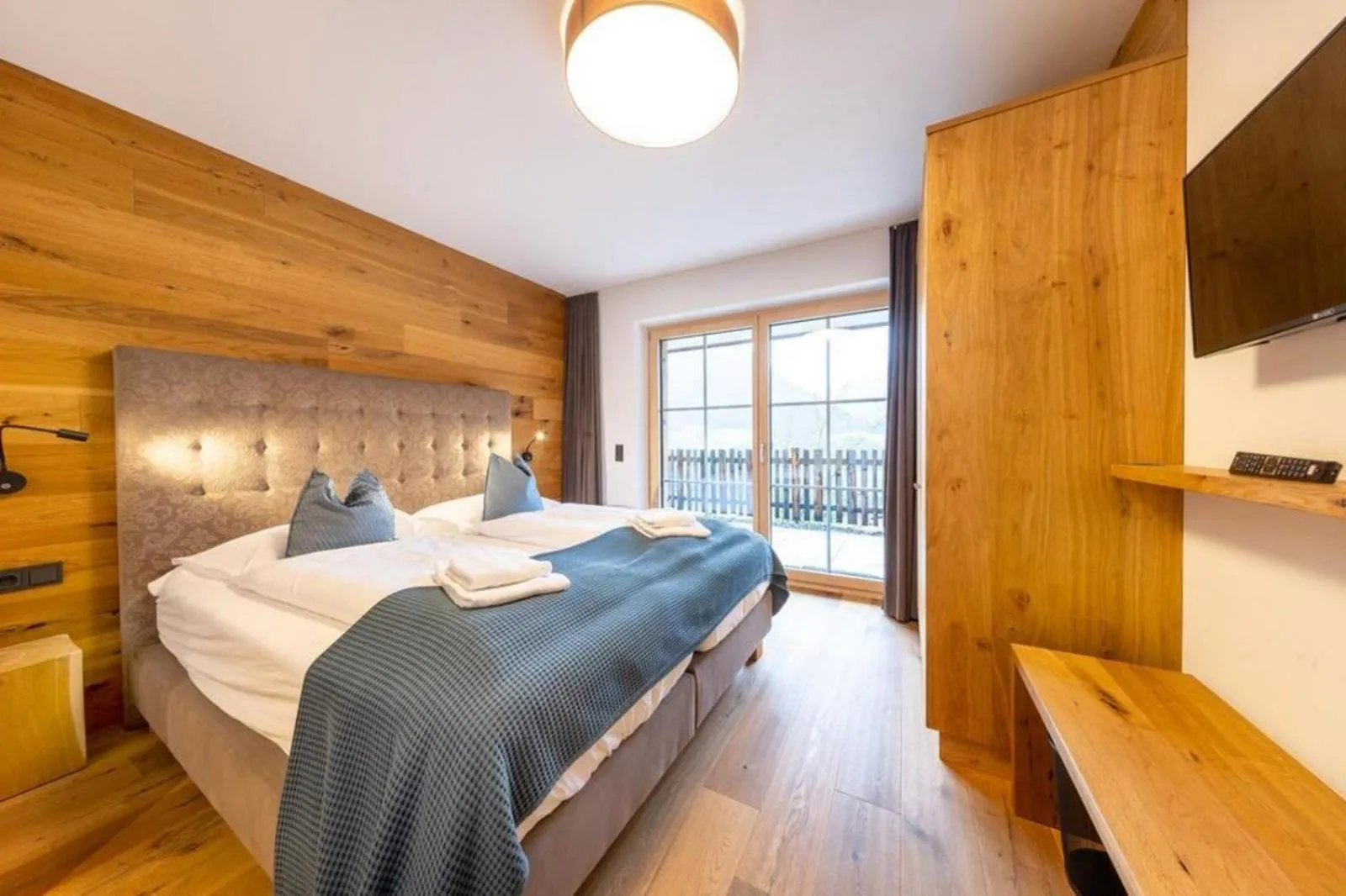 Bed in Nationalpark Chalet Schlieferspitze