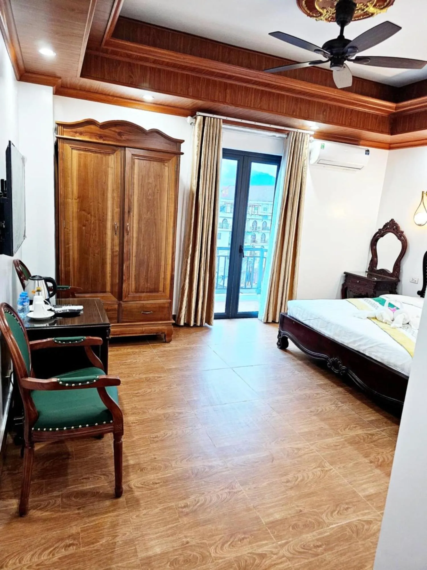 Living room, Bed in Sky hotel