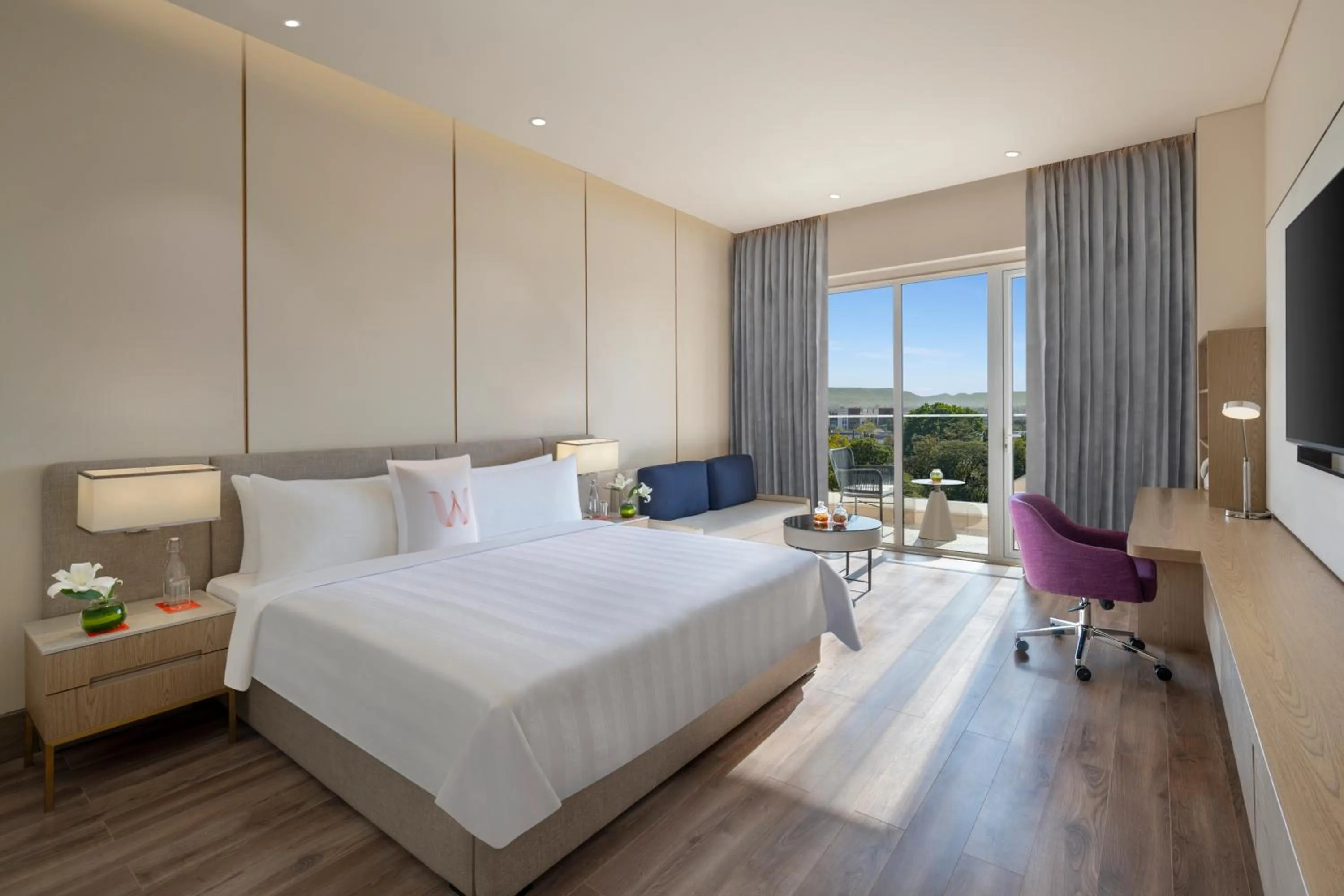 Bed in Welcomhotel by ITC Hotels, Rama International, Aurangabad