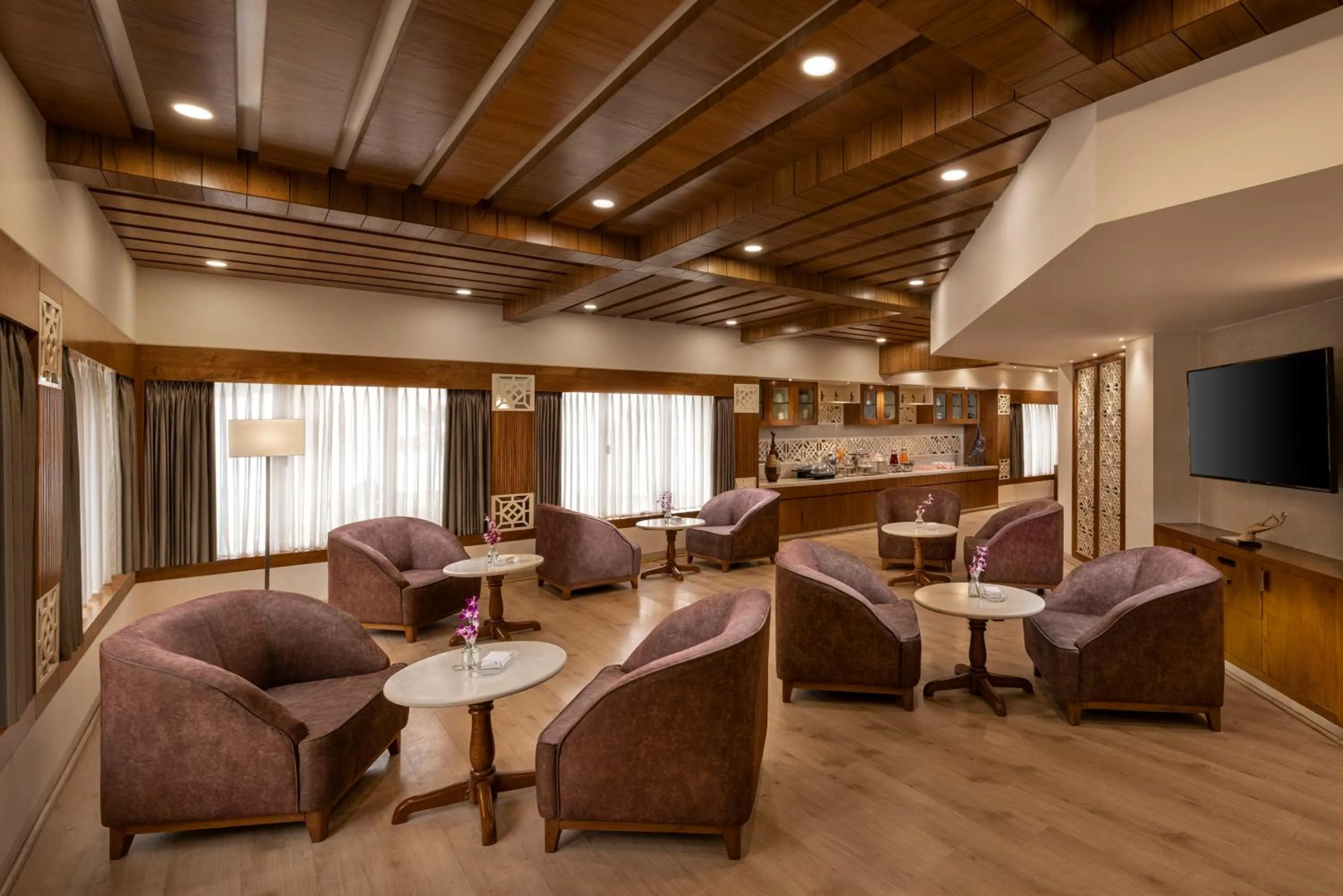Living room in Welcomhotel by ITC Hotels, Rama International, Aurangabad