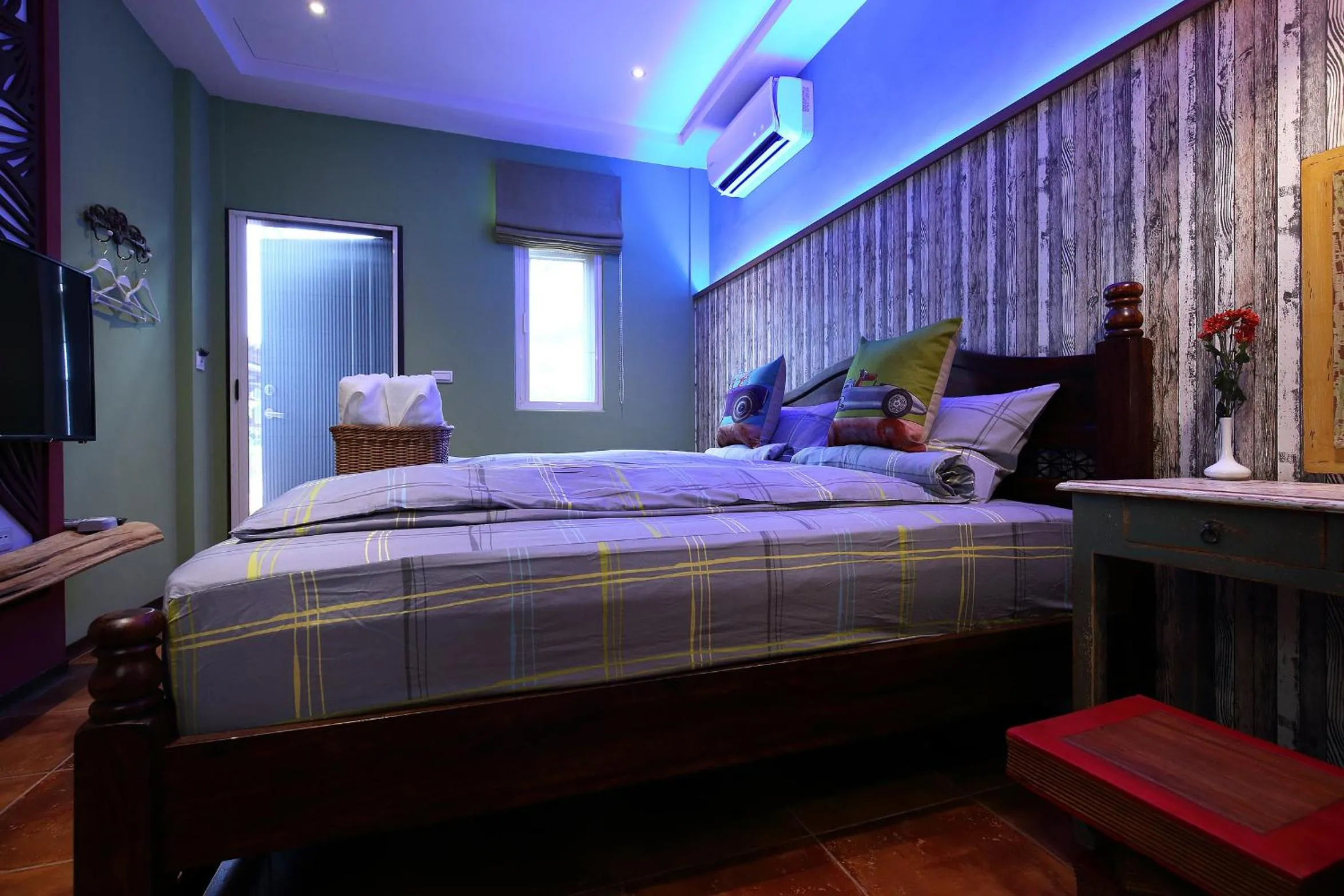 Photo of the whole room, Bed in Jasmine Orange B&B