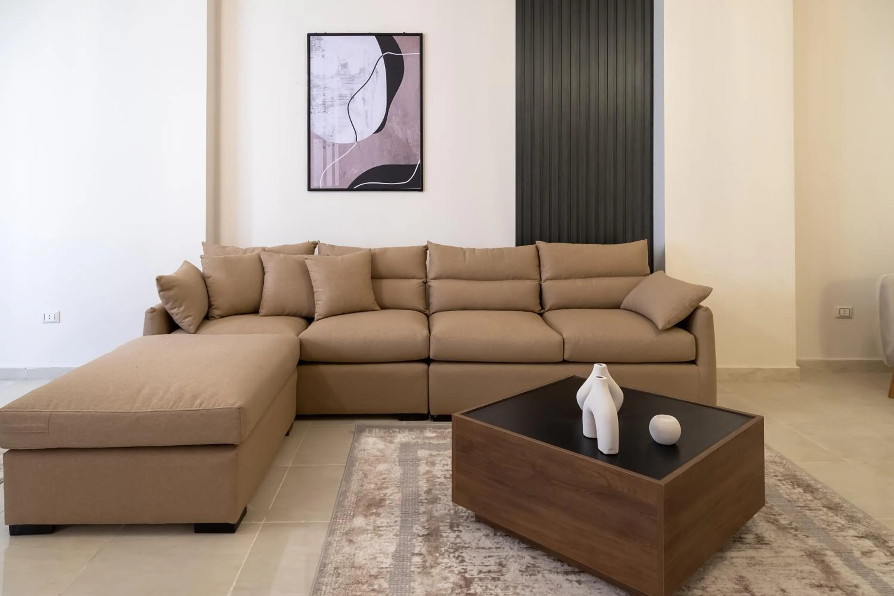 Settle Inn South 90 Apartments