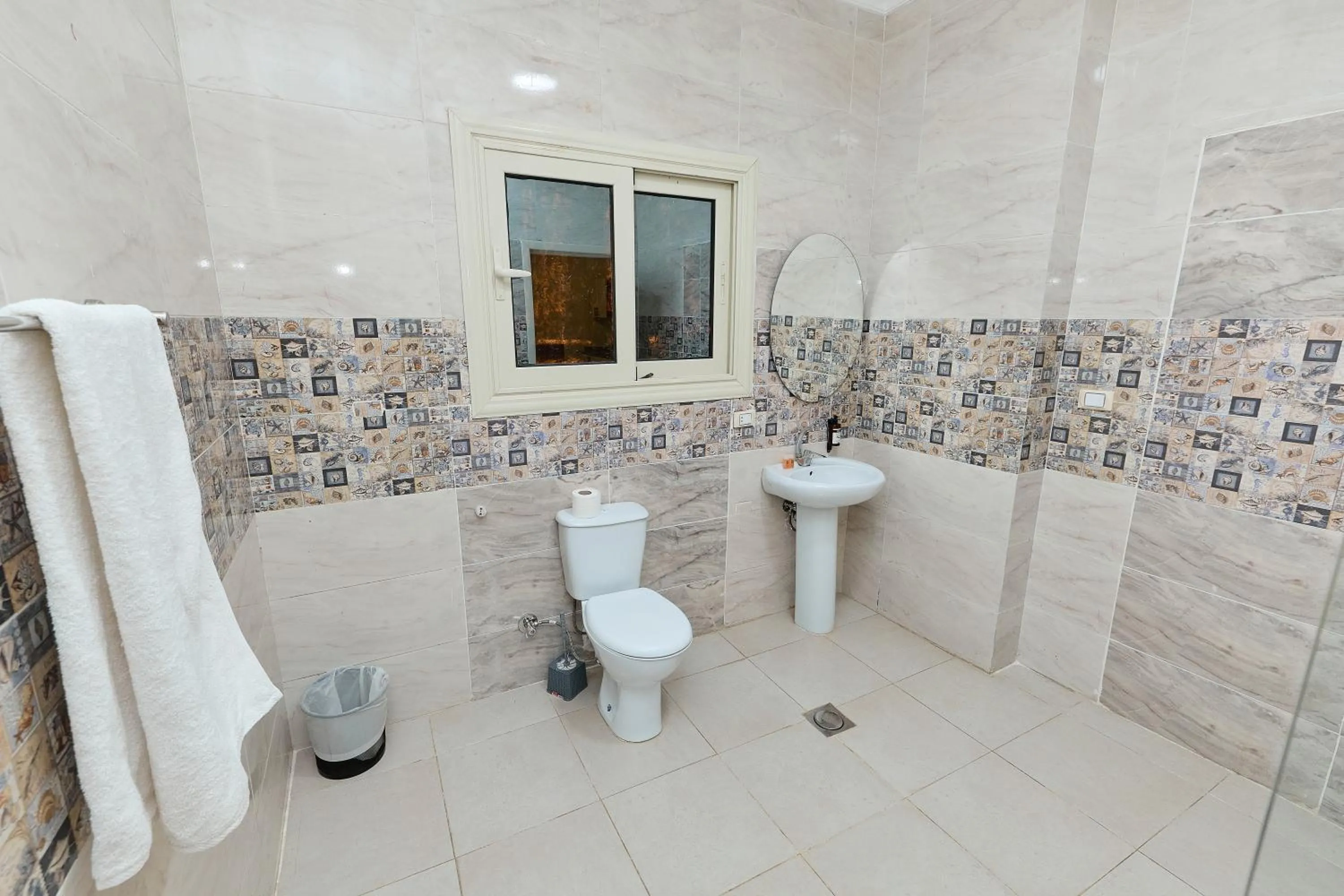 Settle Inn South 90 Apartments