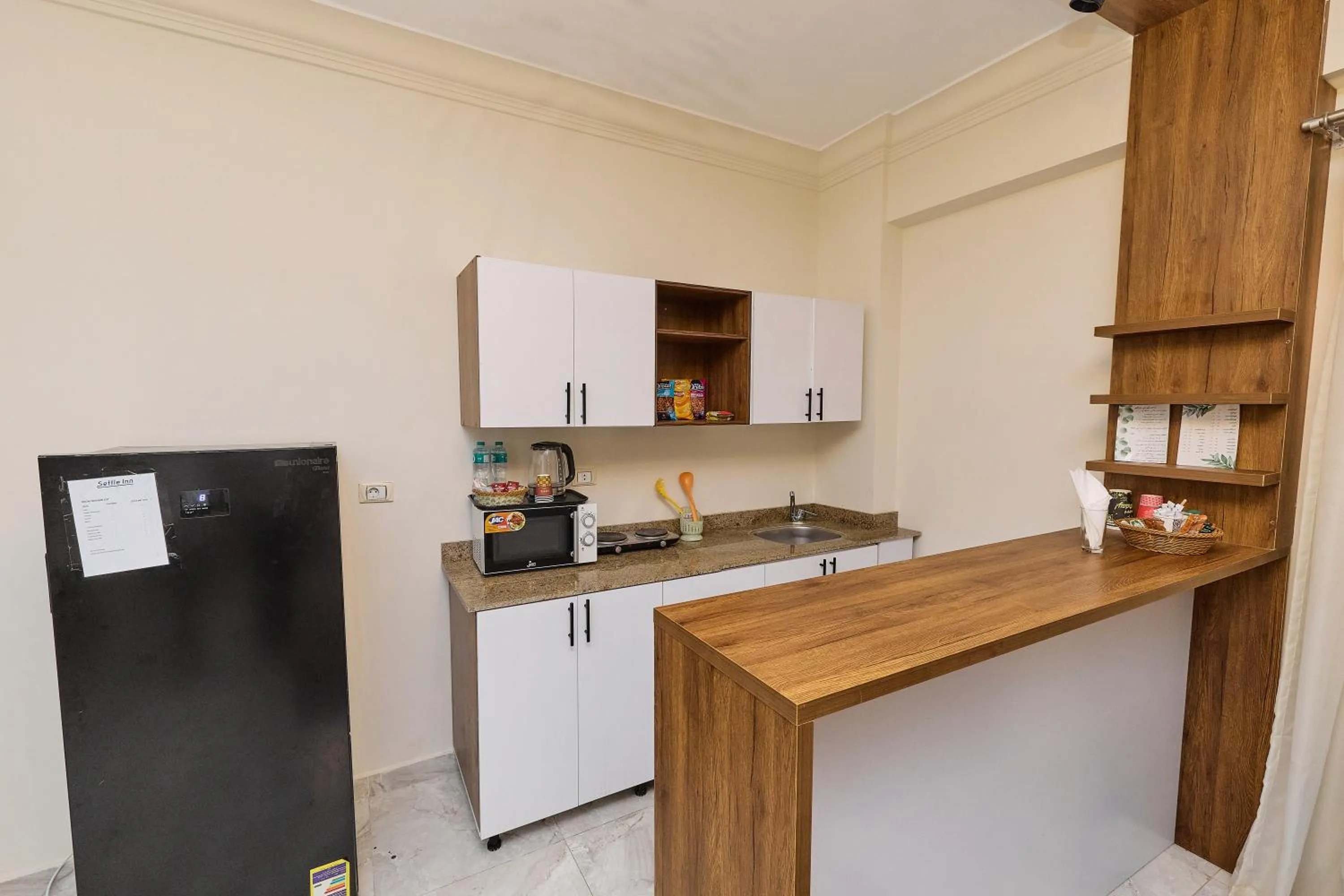 Settle Inn South 90 Apartments