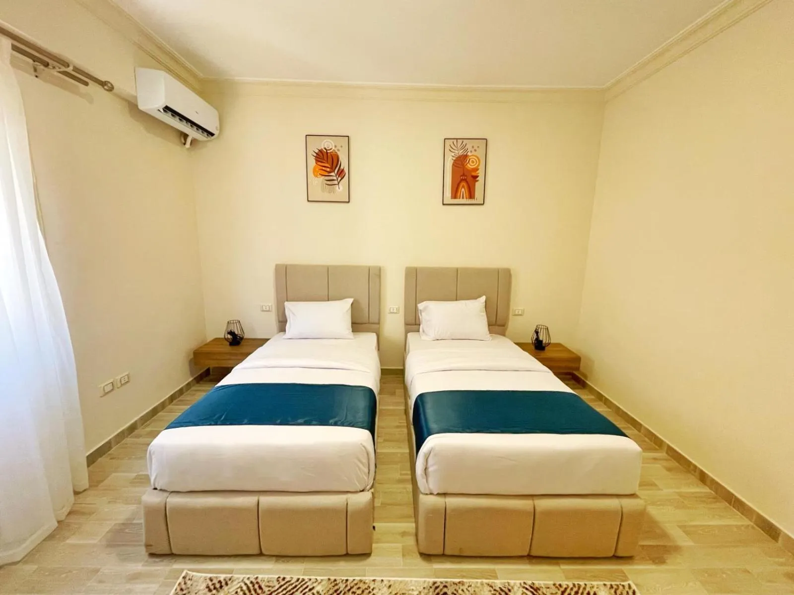 Bedroom, Bed in Settle Inn South 90 Apartments