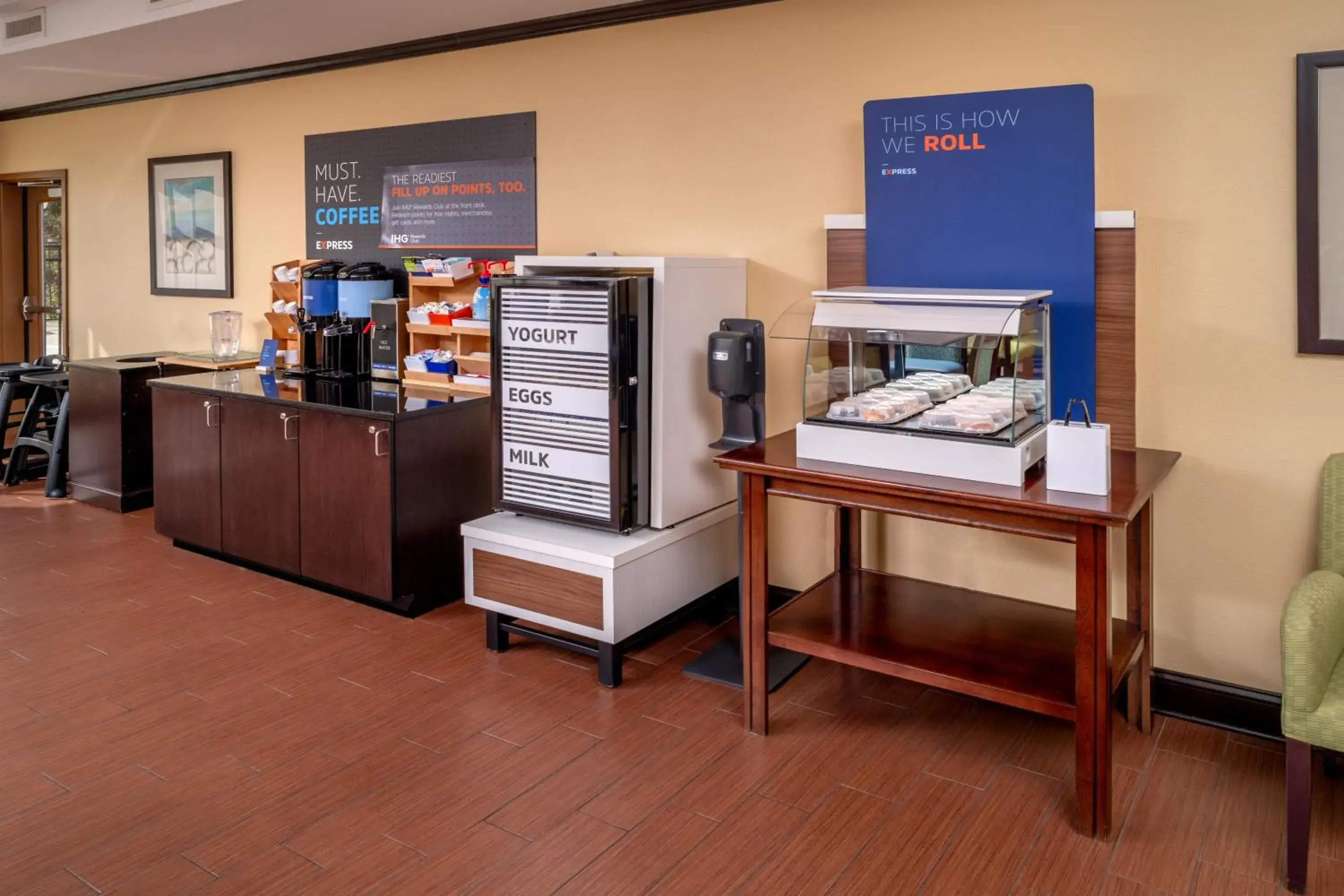 Bathroom in Holiday Inn Express & Suites Lebanon by IHG Bathroom in Holiday Inn Express & Suites Lebanon by IHG