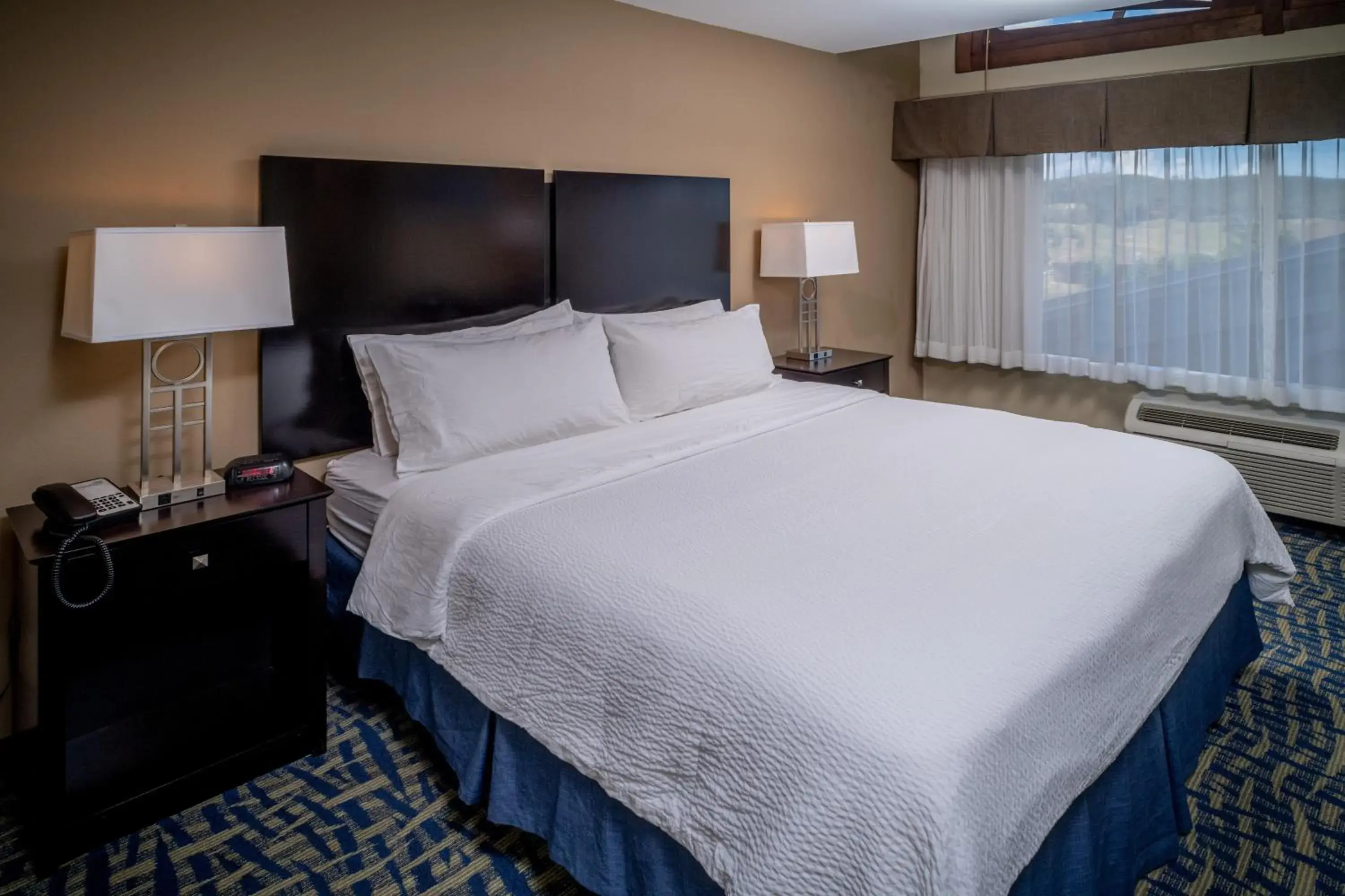 Suite - Hearing Accessible in Holiday Inn Express & Suites Lebanon by IHG Suite - Hearing Accessible in Holiday Inn Express & Suites Lebanon by IHG