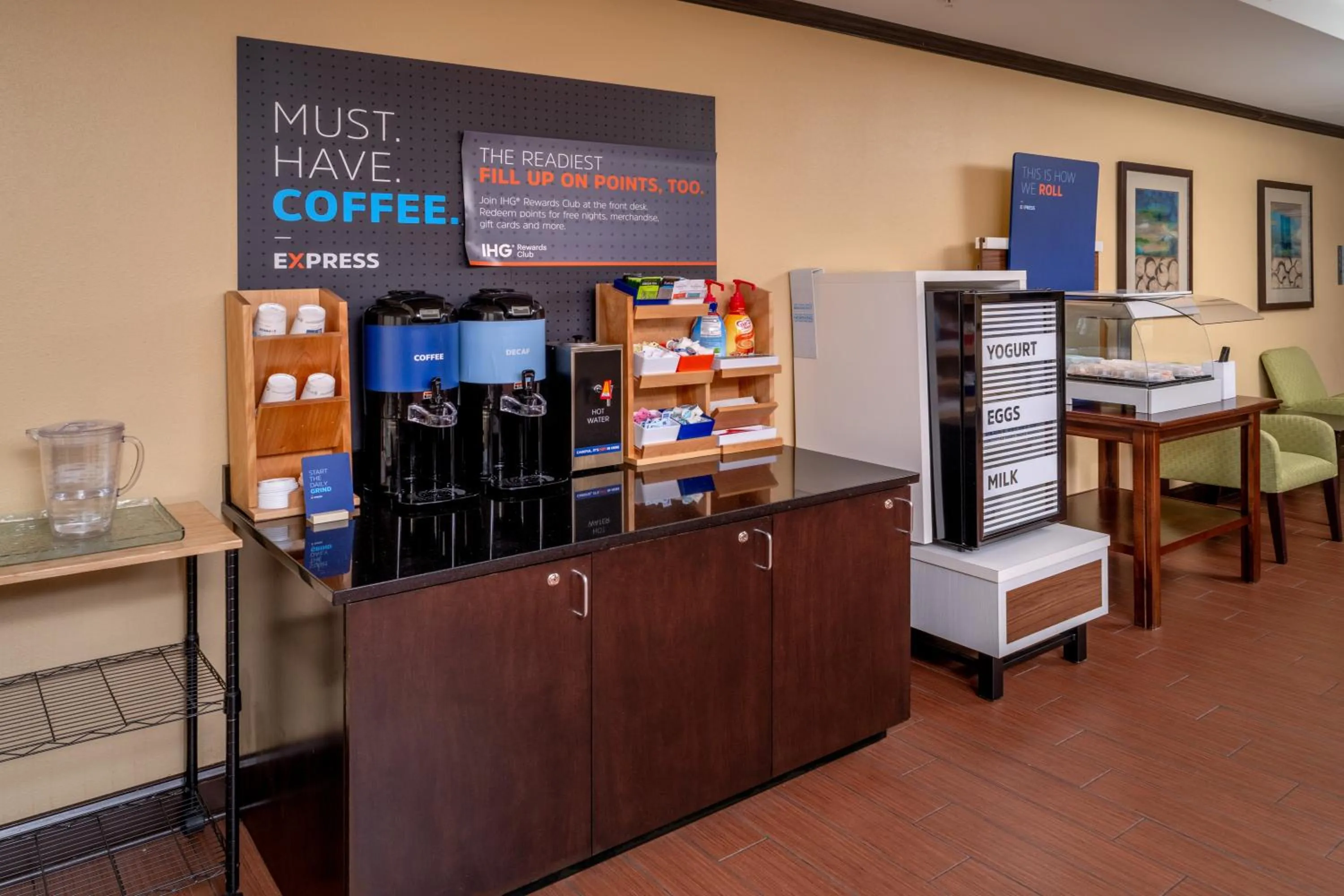 Breakfast in Holiday Inn Express & Suites Lebanon by IHG